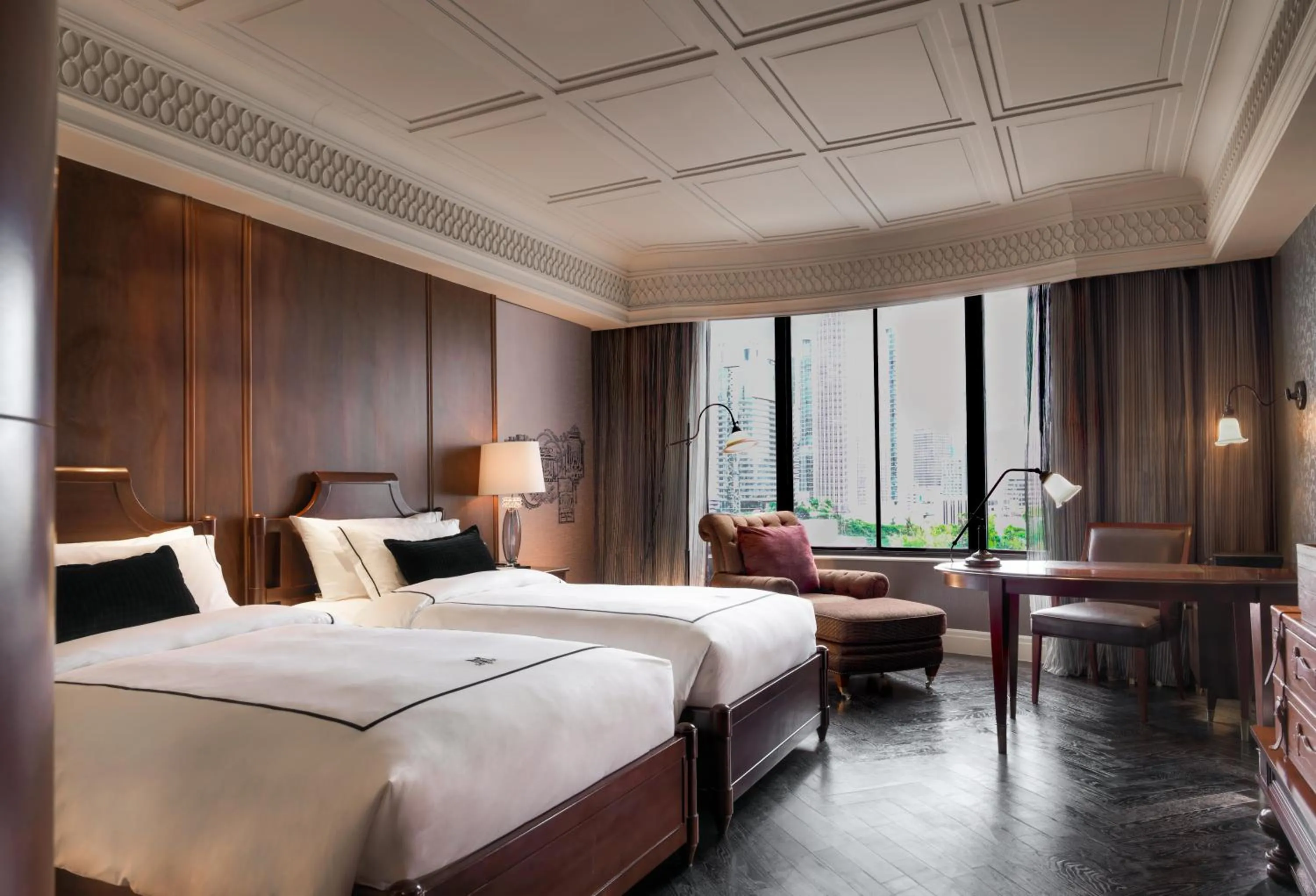 Bed in Hotel Muse Bangkok, Autograph Collection