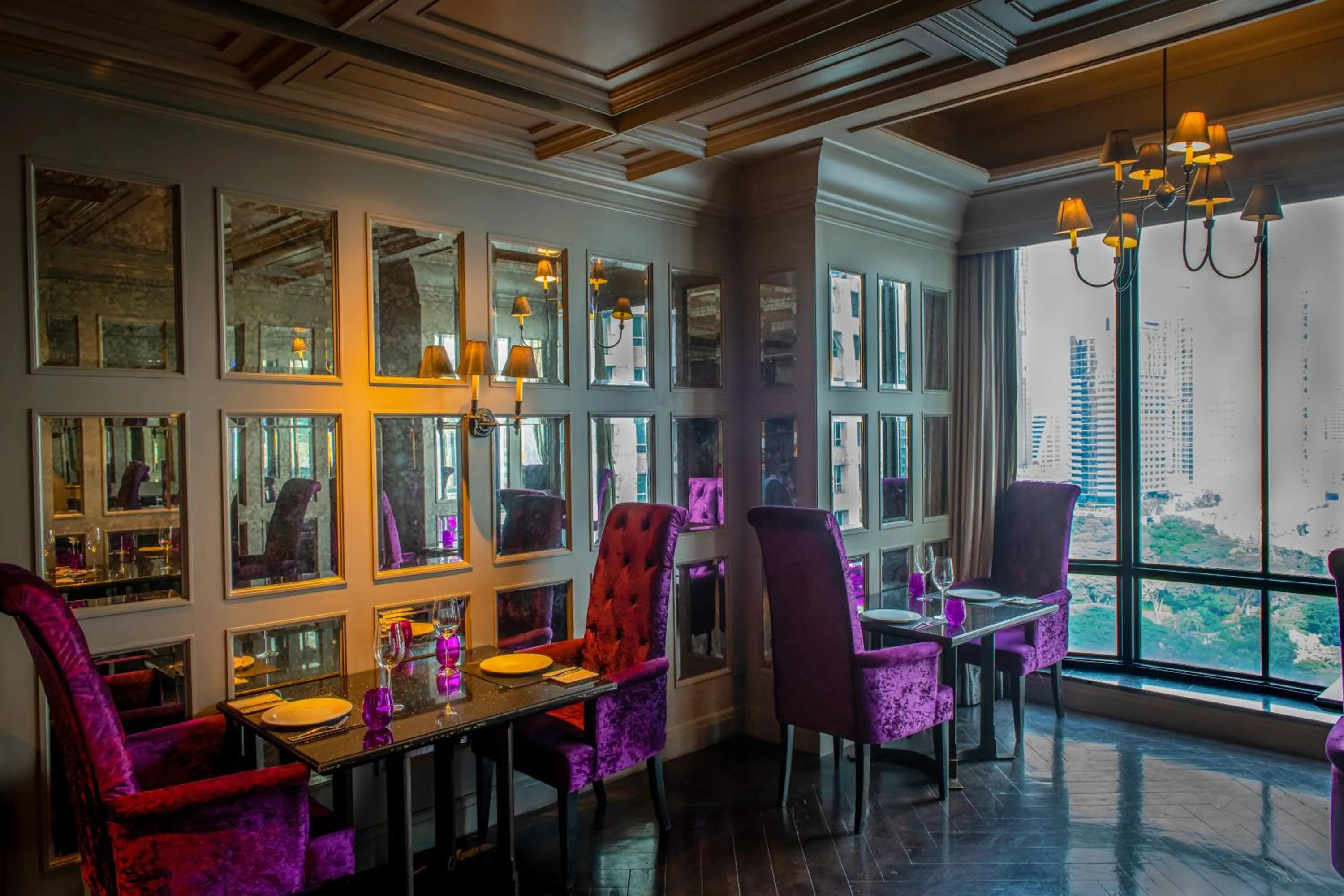 Restaurant/places to eat in Hotel Muse Bangkok, Autograph Collection