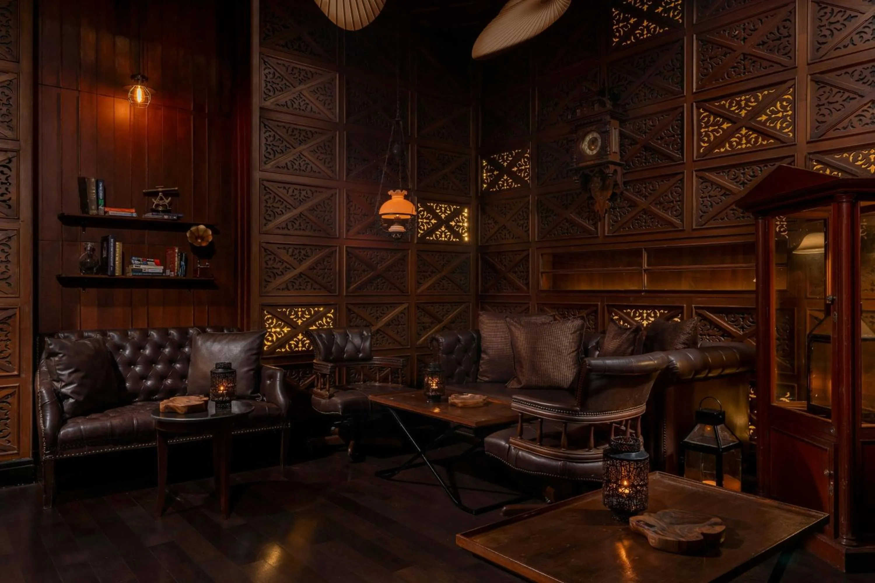 Restaurant/places to eat in Hotel Muse Bangkok, Autograph Collection