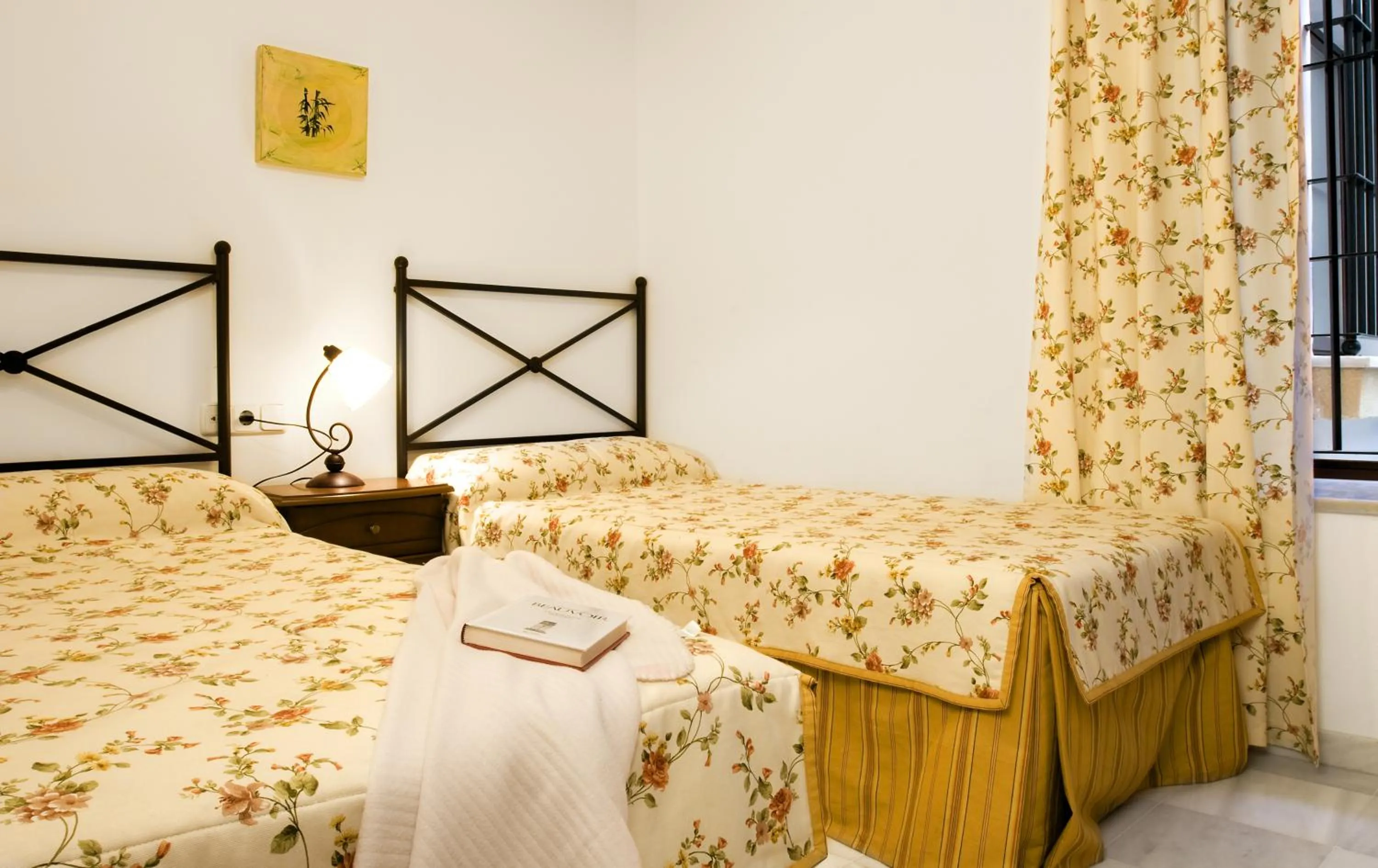 Photo of the whole room, Bed in Casa Palacio Luna