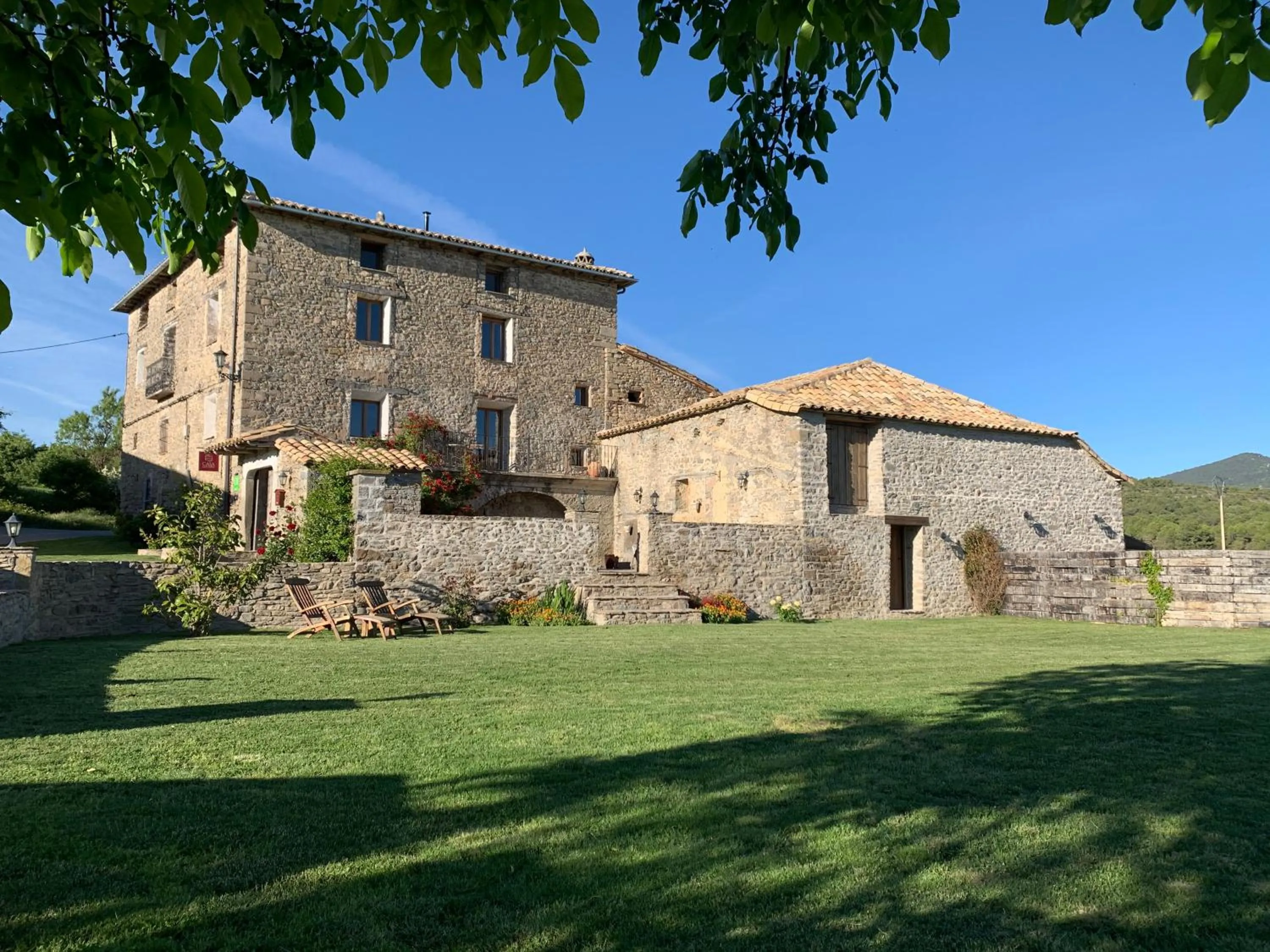 Facade/entrance in Casa Lascorz