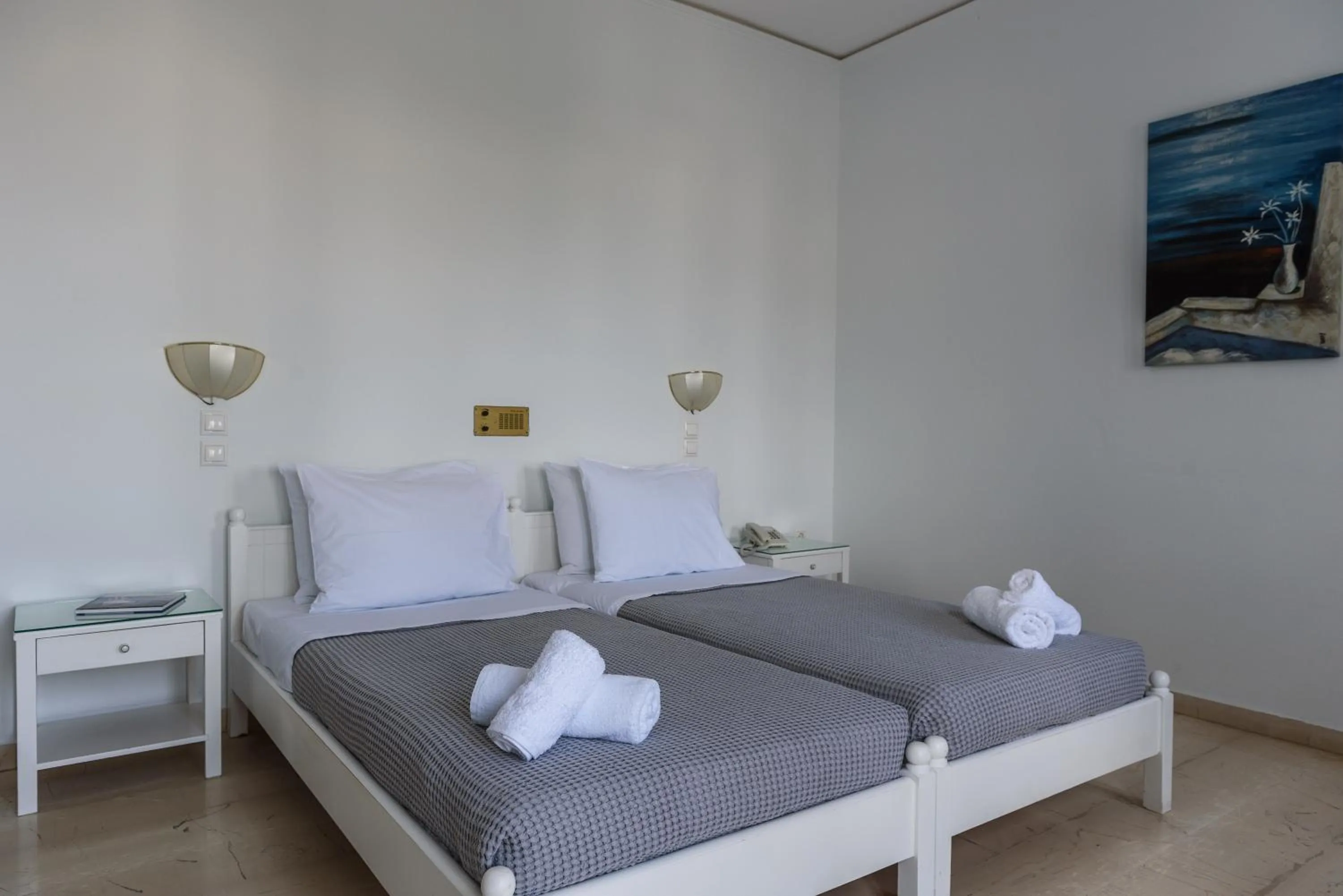 Bedroom, Bed in Glaros Hotel