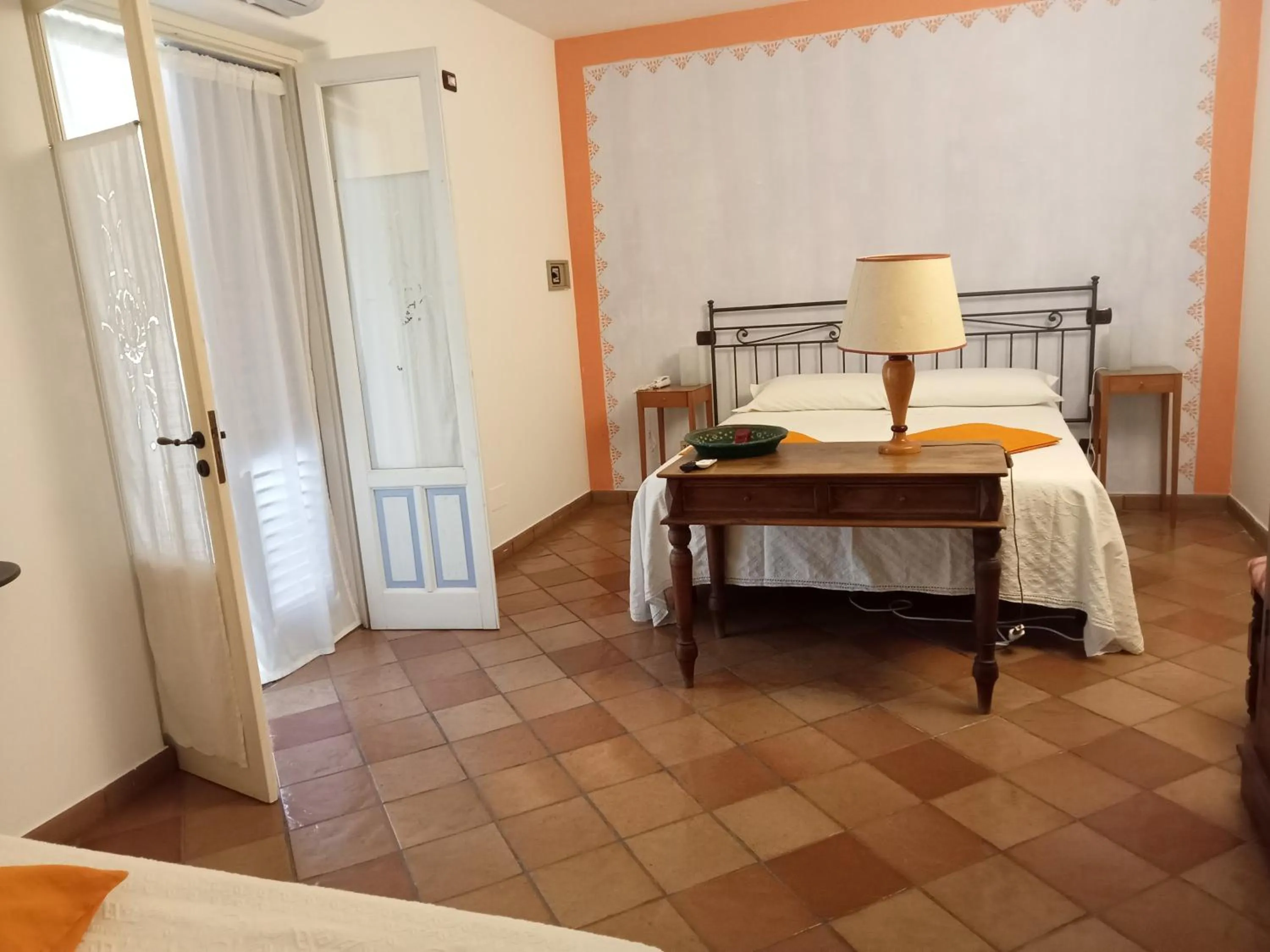 Bedroom, Bed in Albergo Boutique Casajanca