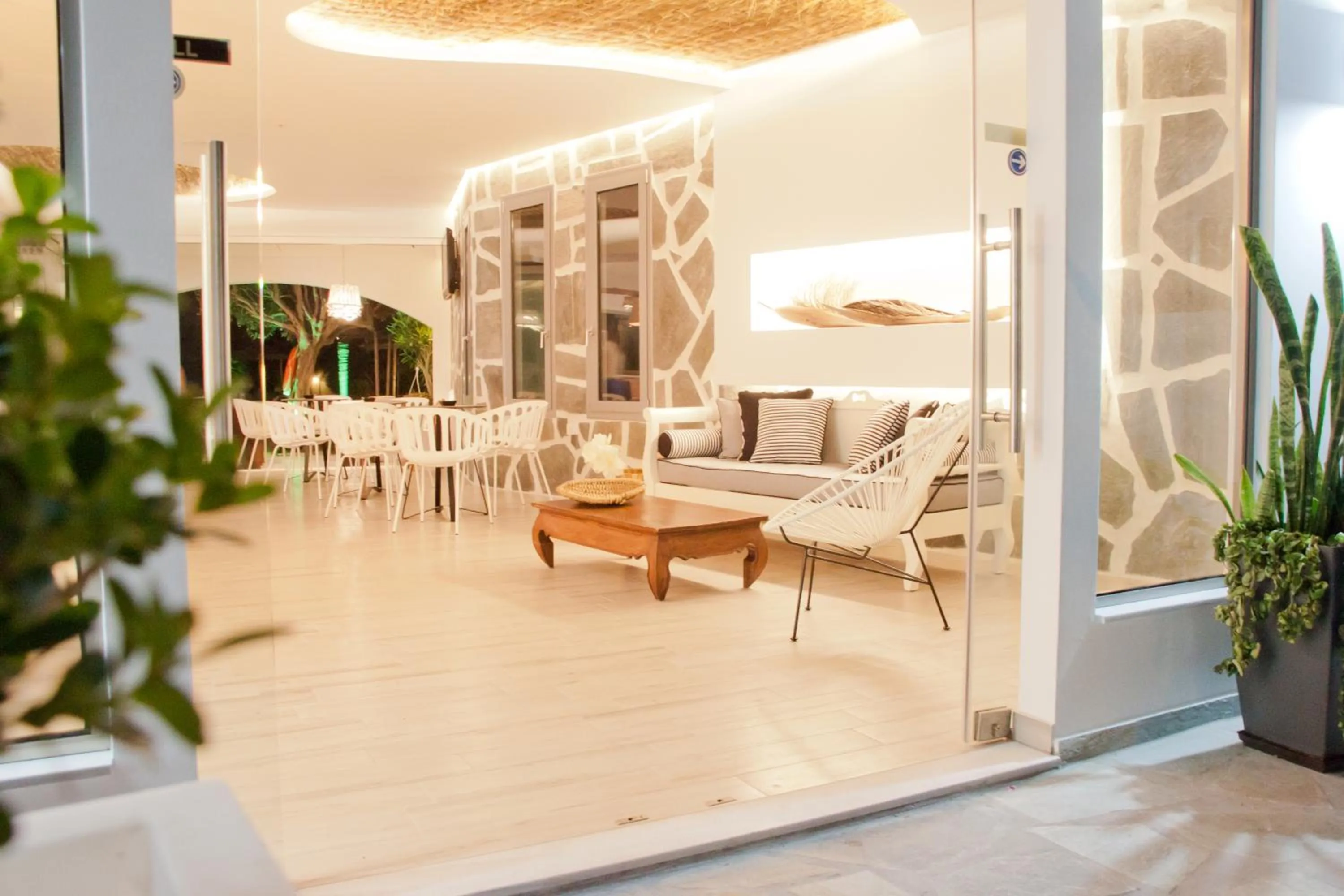 Area and facilities in Malibu Boutique Studios & Bungalows