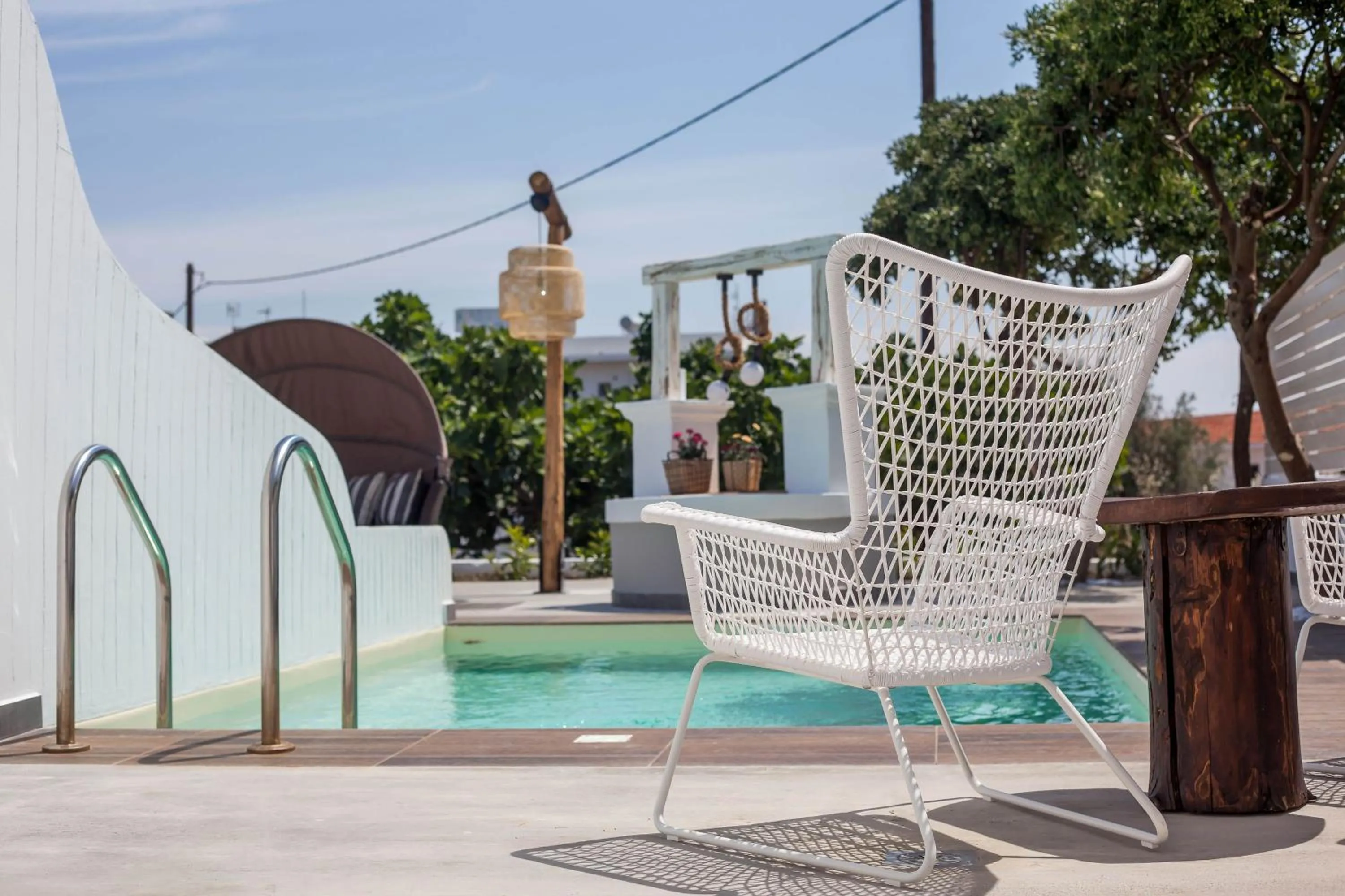 Swimming pool in Malibu Boutique Studios & Bungalows