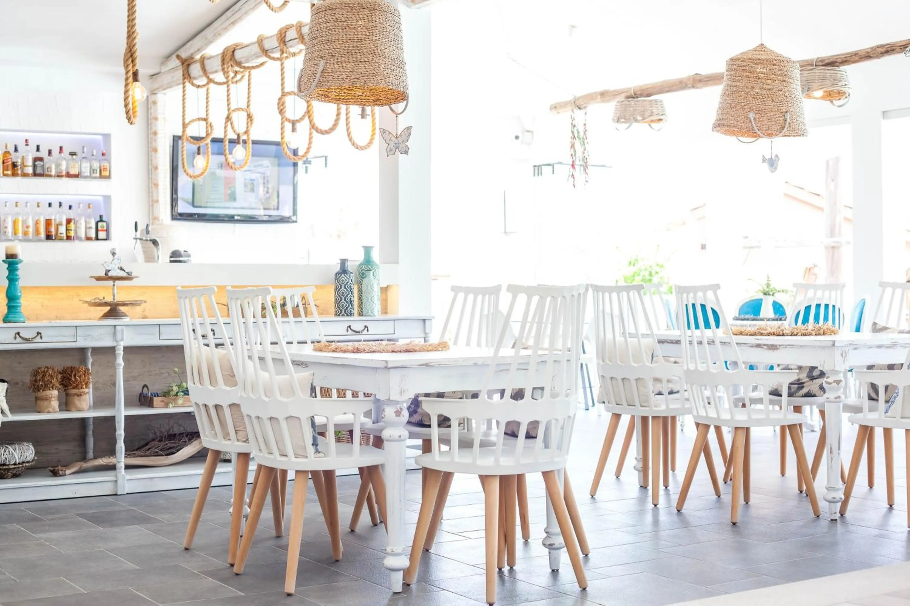 Restaurant/places to eat in Malibu Boutique Studios & Bungalows