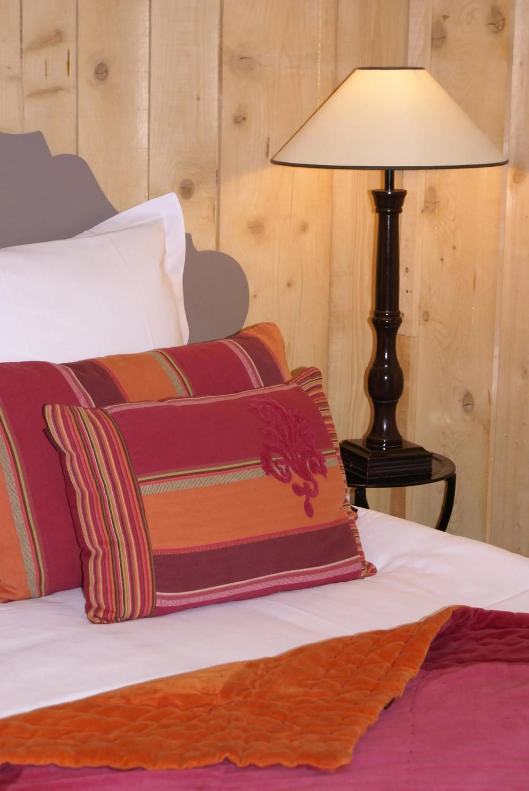 Decorative detail, Bed in Maison d'hôtes Villa Richelieu