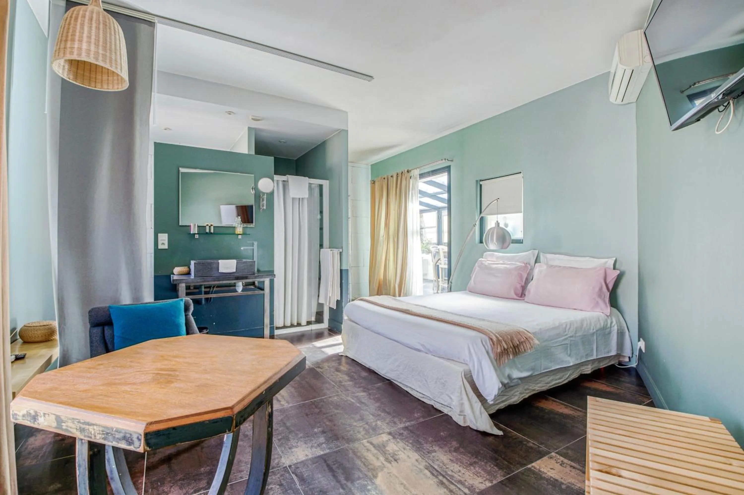 Photo of the whole room, Bed in Maison d'hôtes Villa Richelieu