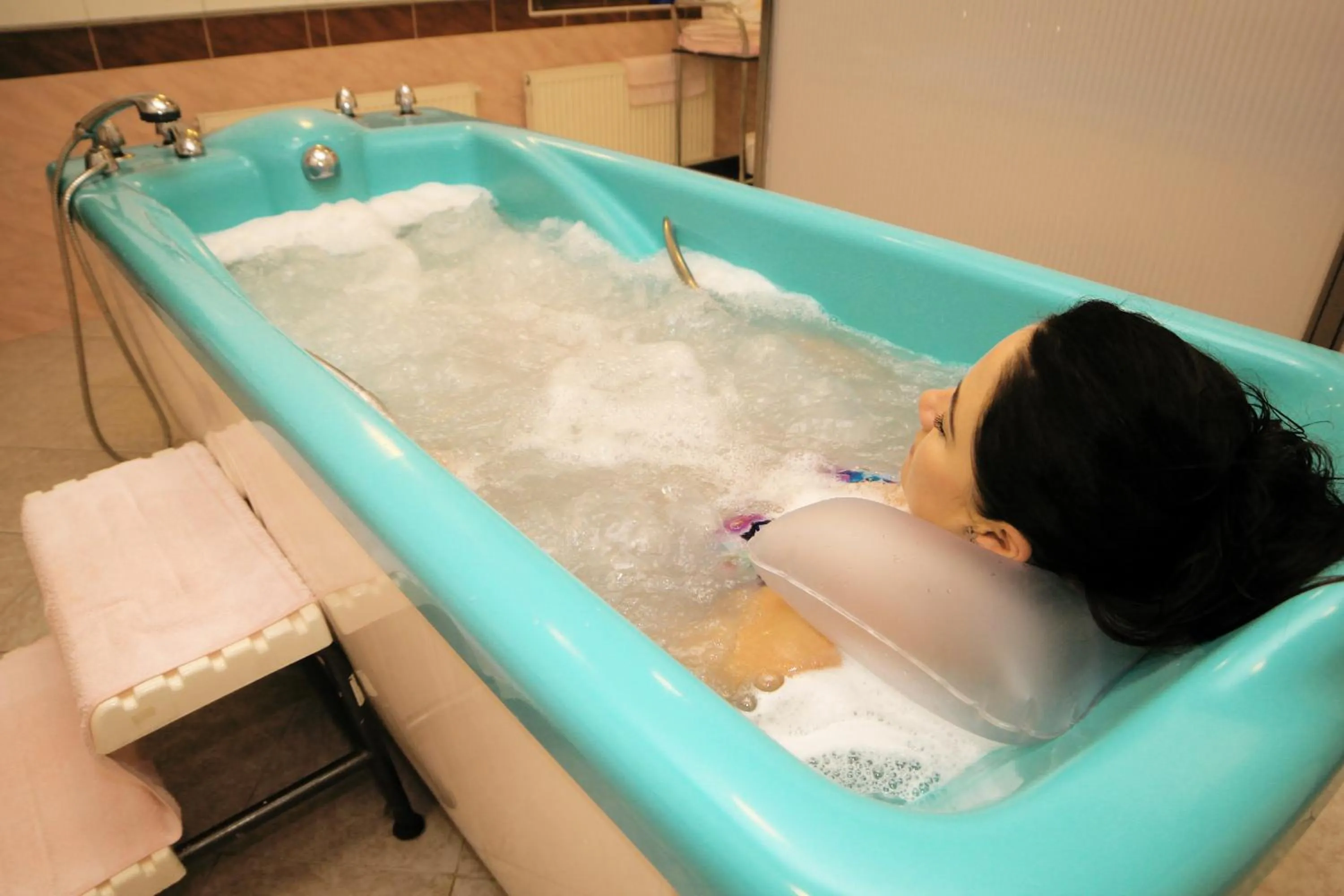 Hot Spring Bath in Hotel Pavlov