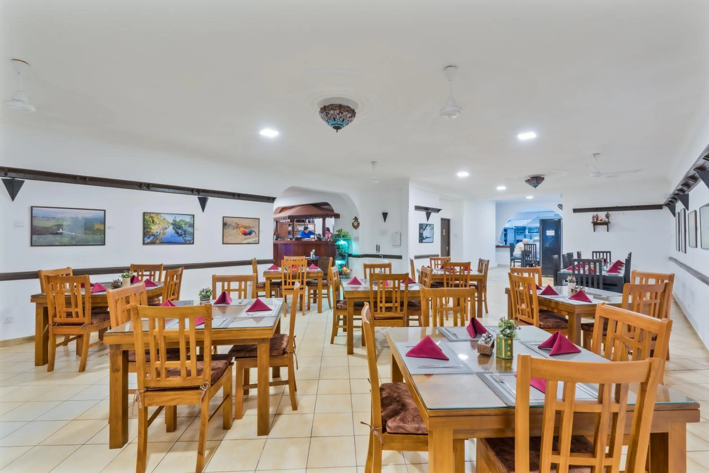 Restaurant/places to eat in Paradise Holiday Village