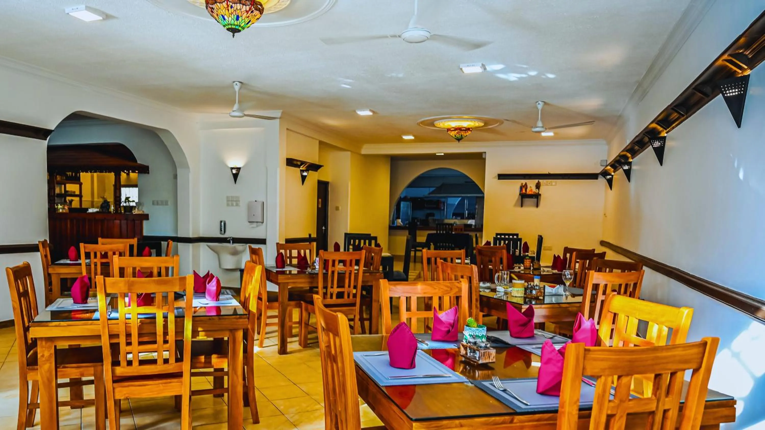 Restaurant/places to eat in Paradise Holiday Village