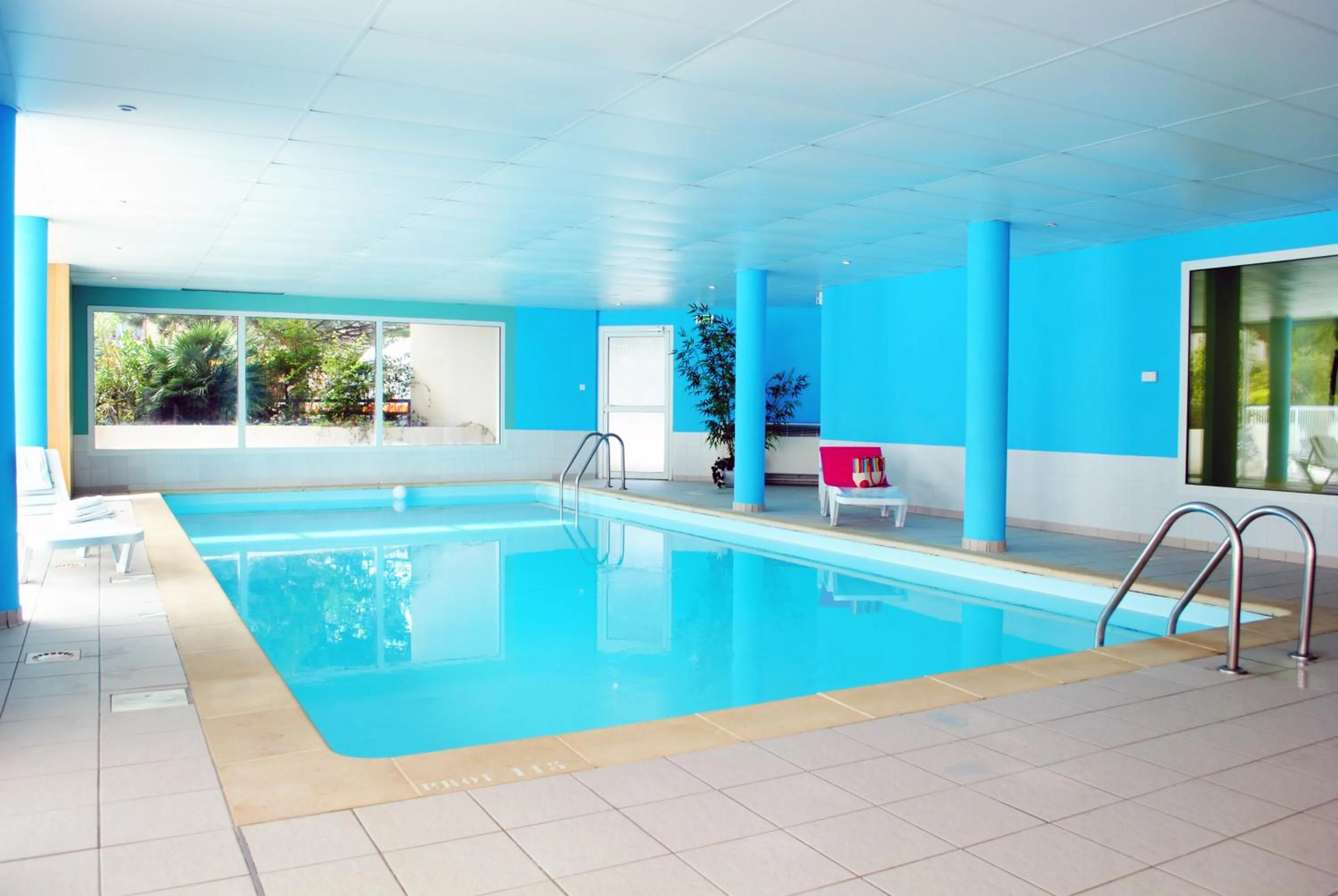 Swimming pool in Résidence Néméa Les Terrasses de l'Océan