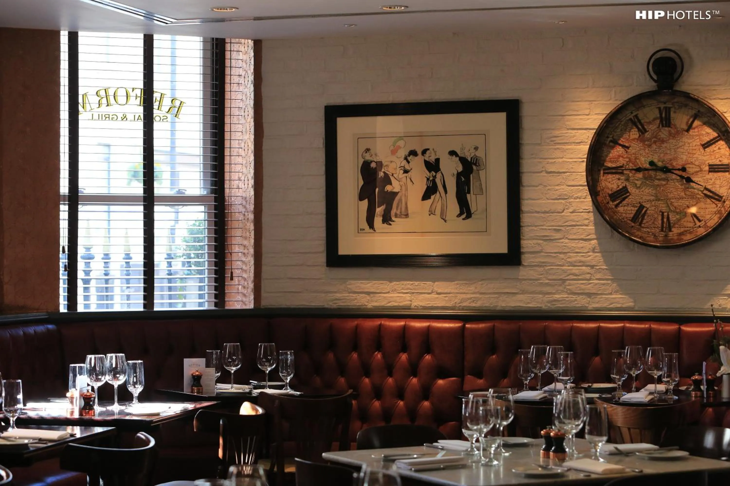 Restaurant/places to eat in The Mandeville Hotel