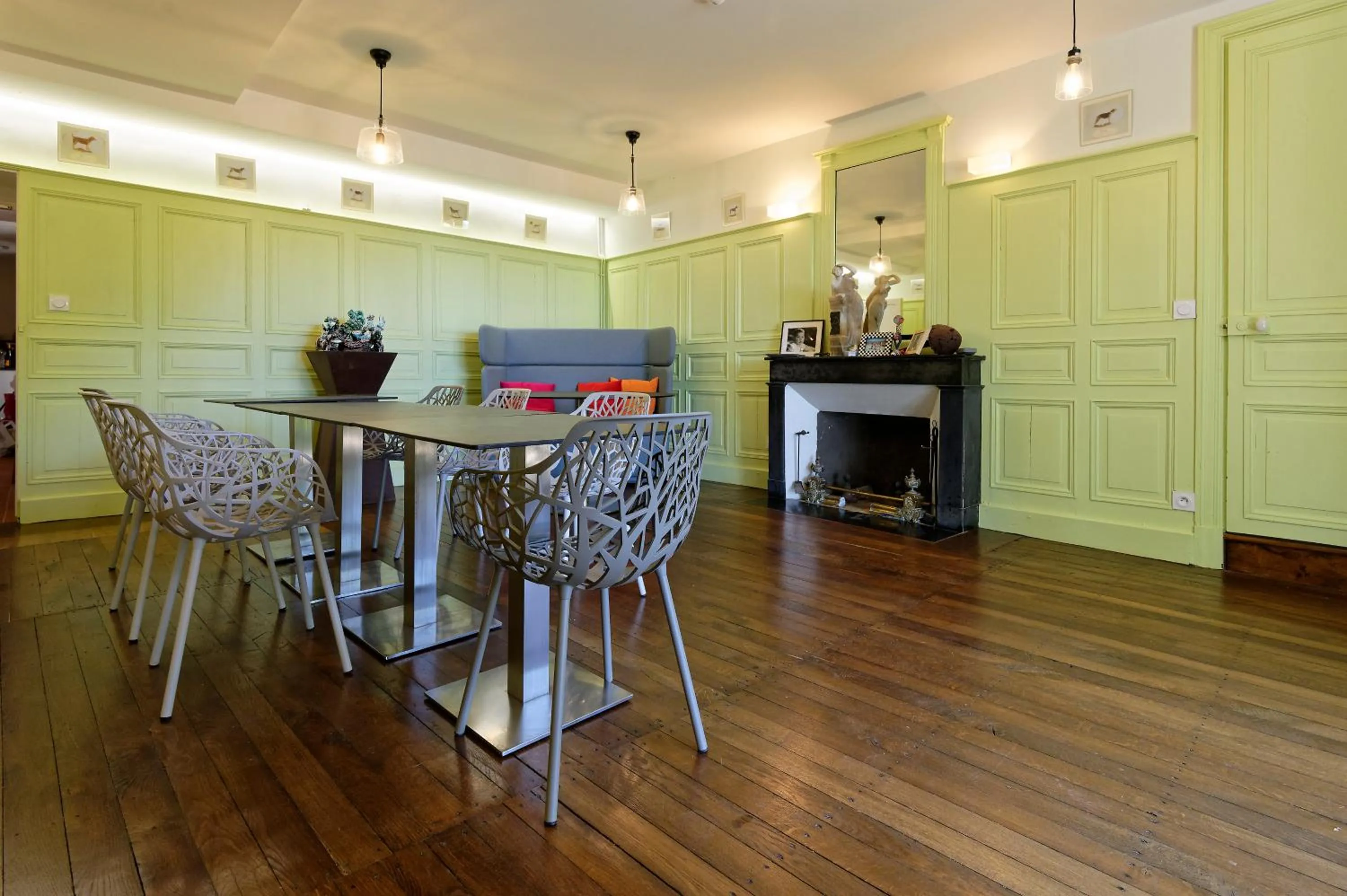 Restaurant/places to eat in Les Demeures de Valette