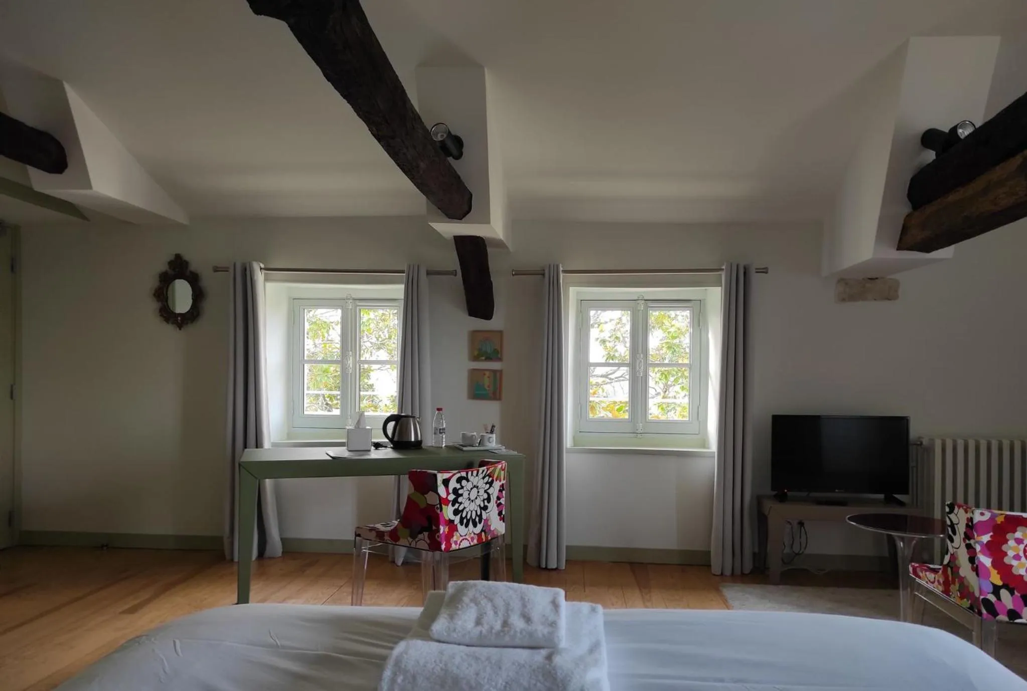 TV and multimedia, Bed in Les Demeures de Valette