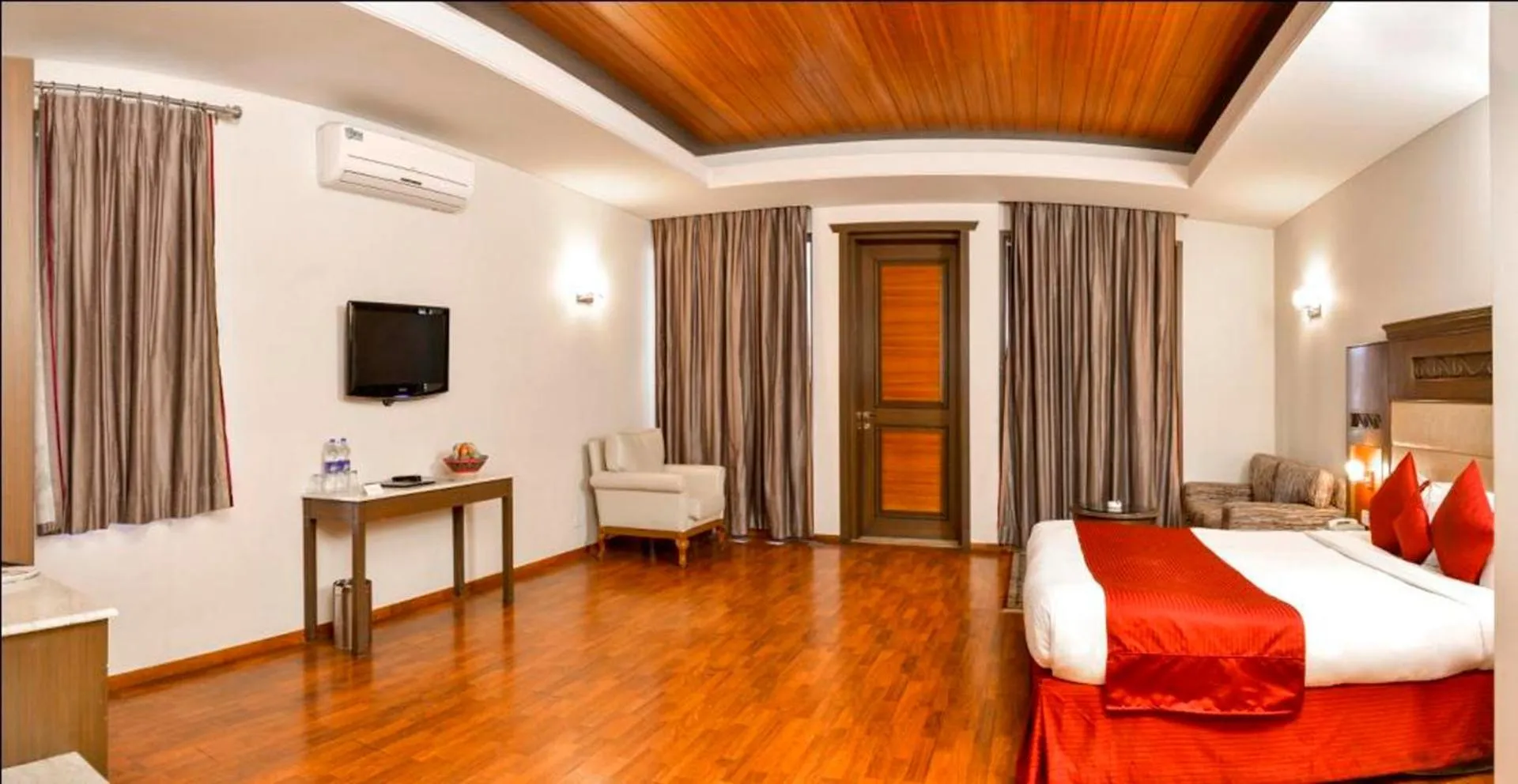 Living room, Bed in Vikram Vintage Inn