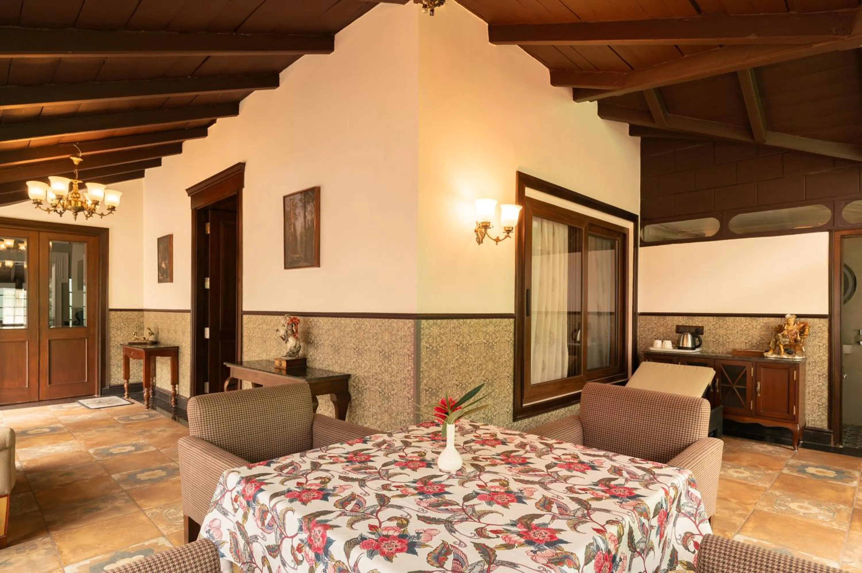 Living room, Bed in Vikram Vintage Inn