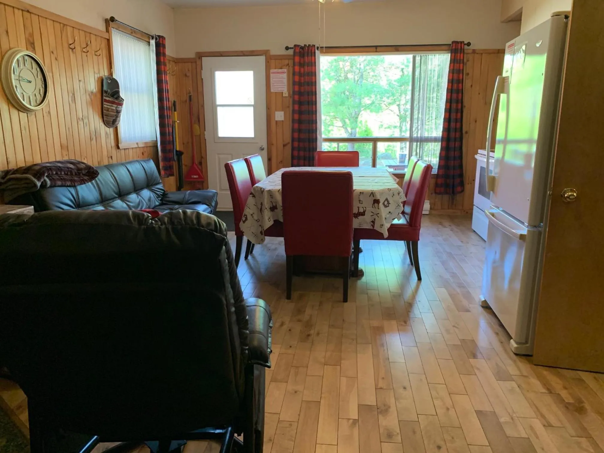 Camping Chalets Spas Pignons Rouges