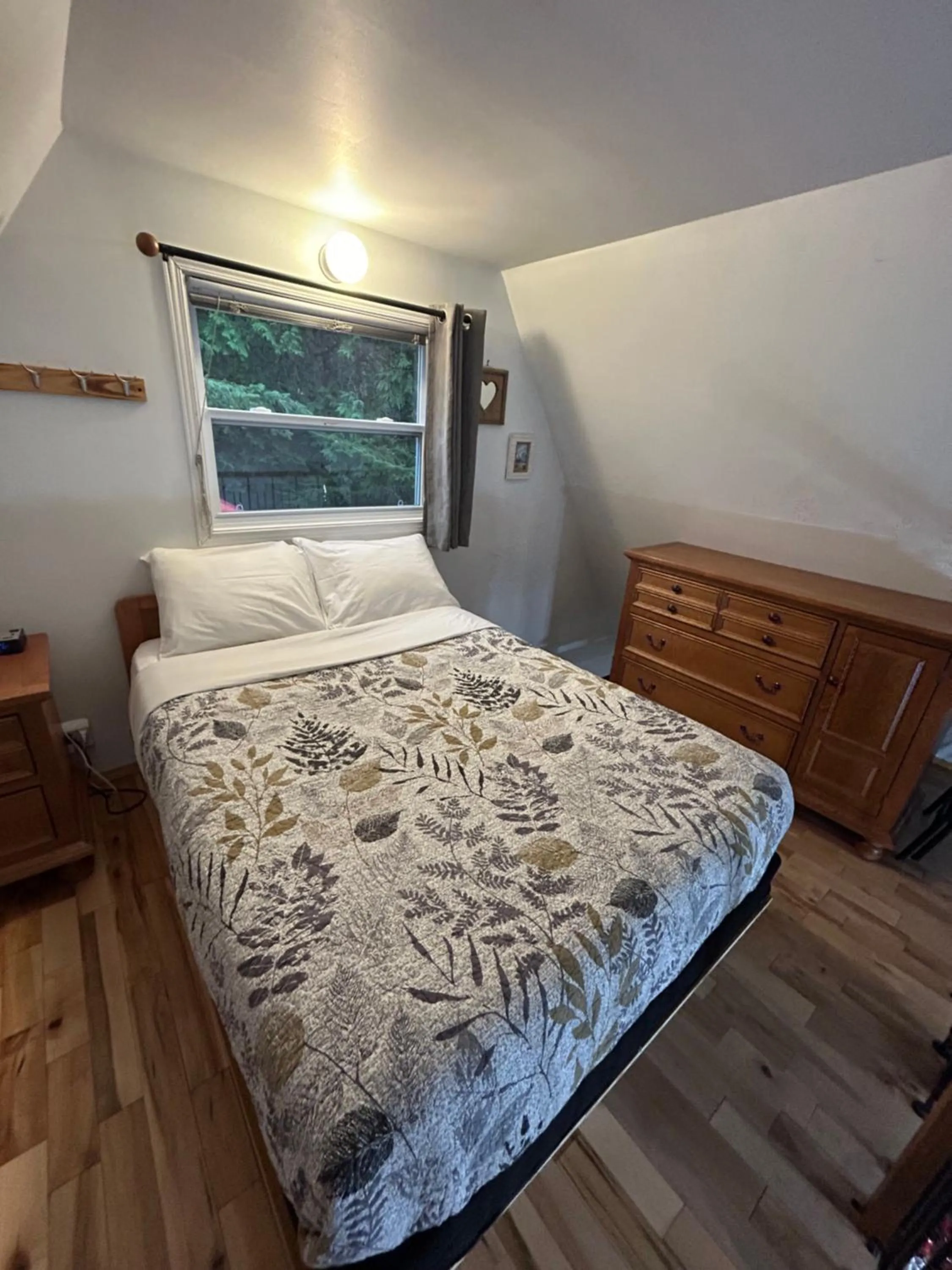 Bedroom, Bed in Camping Chalets Spas Pignons Rouges