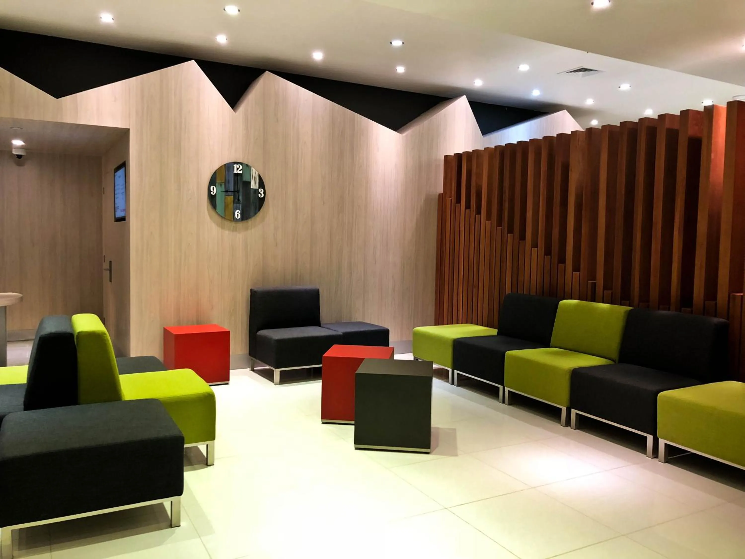 Lobby or reception in Hotel Diego de Almagro Talca Express