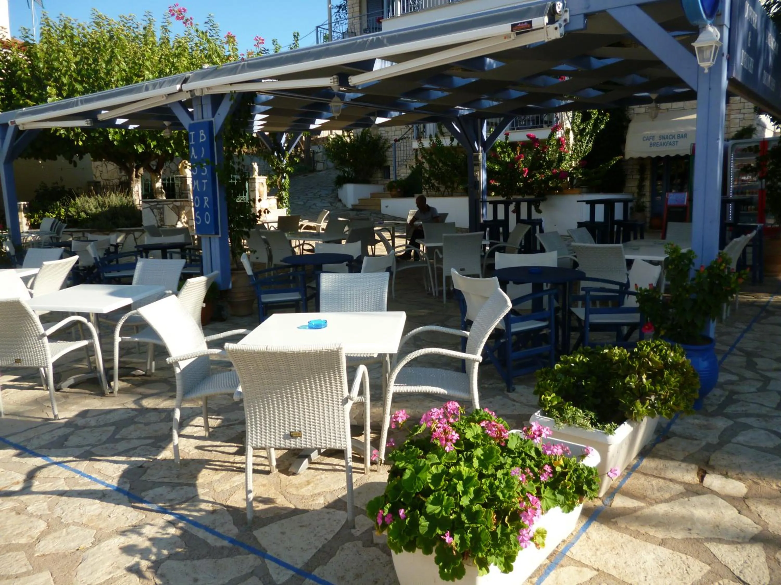 Restaurant/places to eat in Boutique Hotel Iasmos