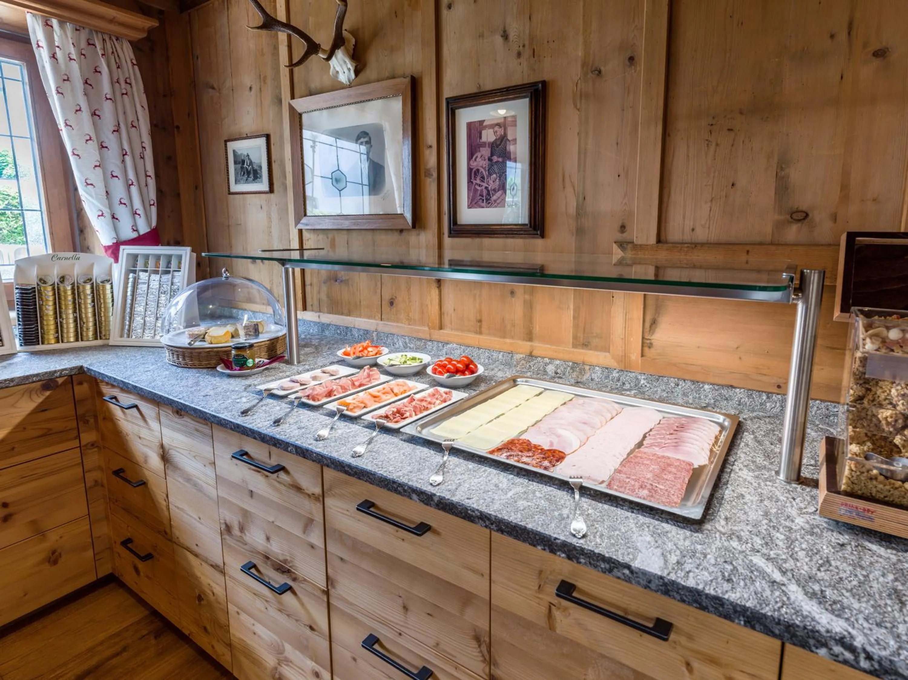 Breakfast in Hotel Glockenstuhl