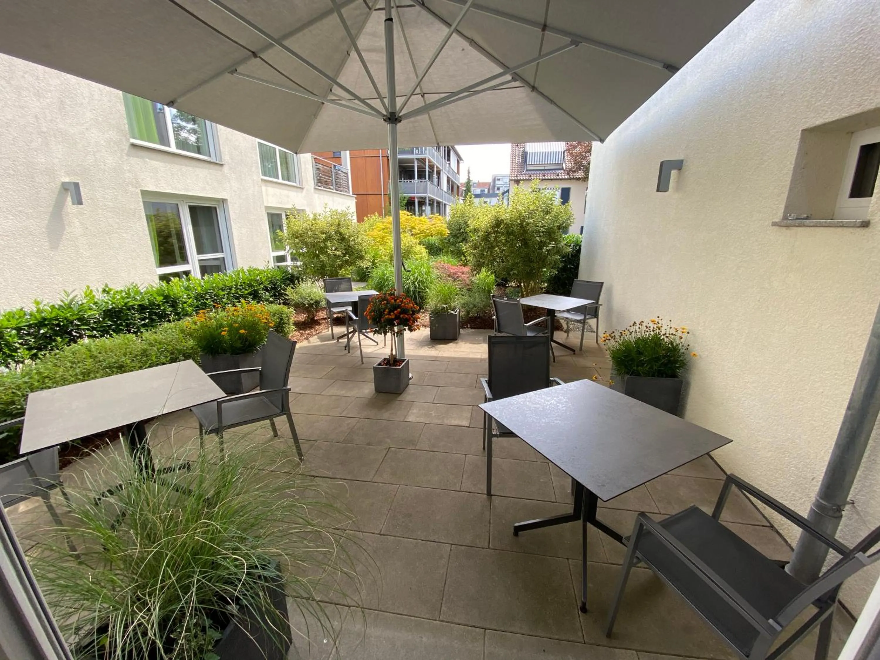 Breakfast in Boardinghouse HOME - adults only -