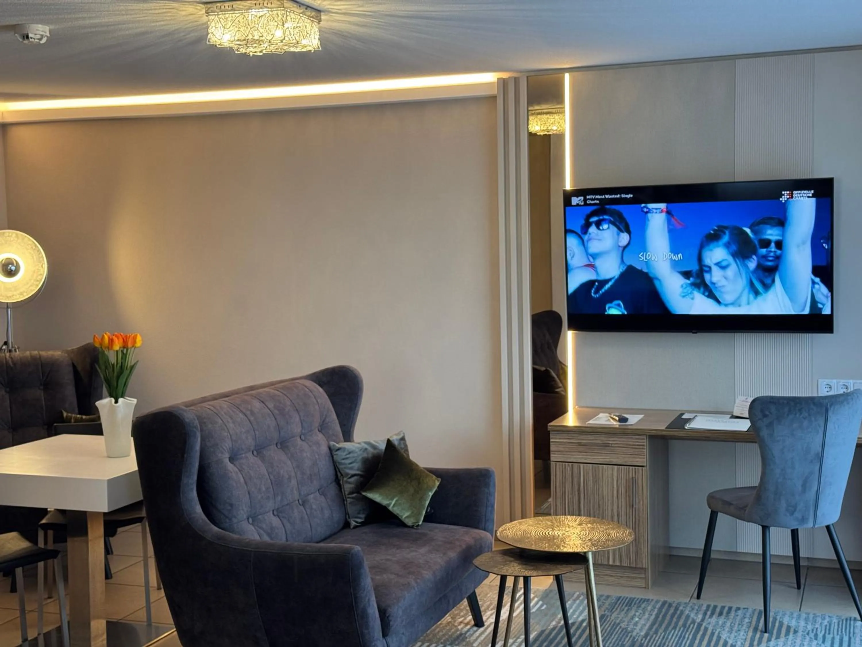 Boardinghouse HOME - adults only -