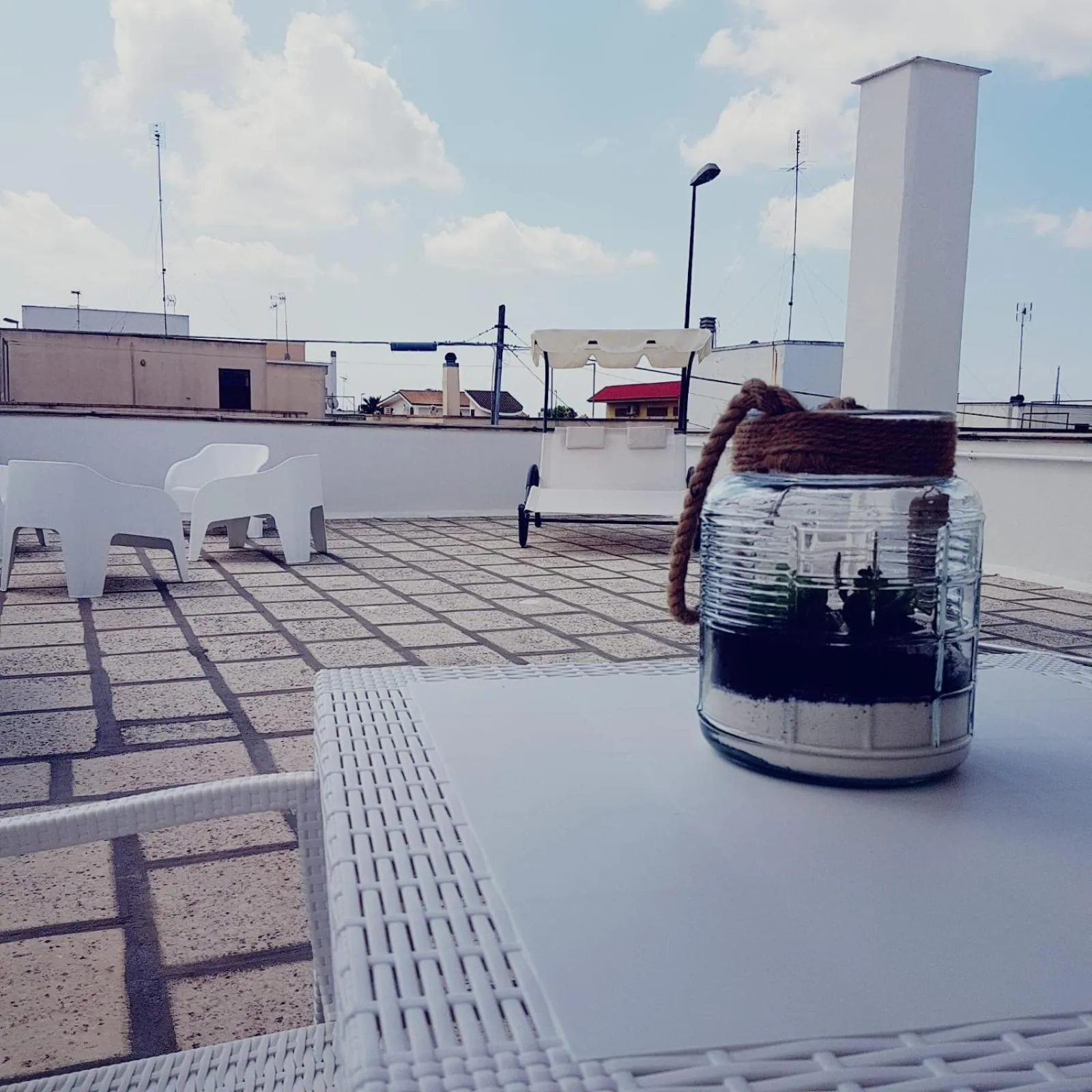 Balcony/Terrace in B&BWHITE