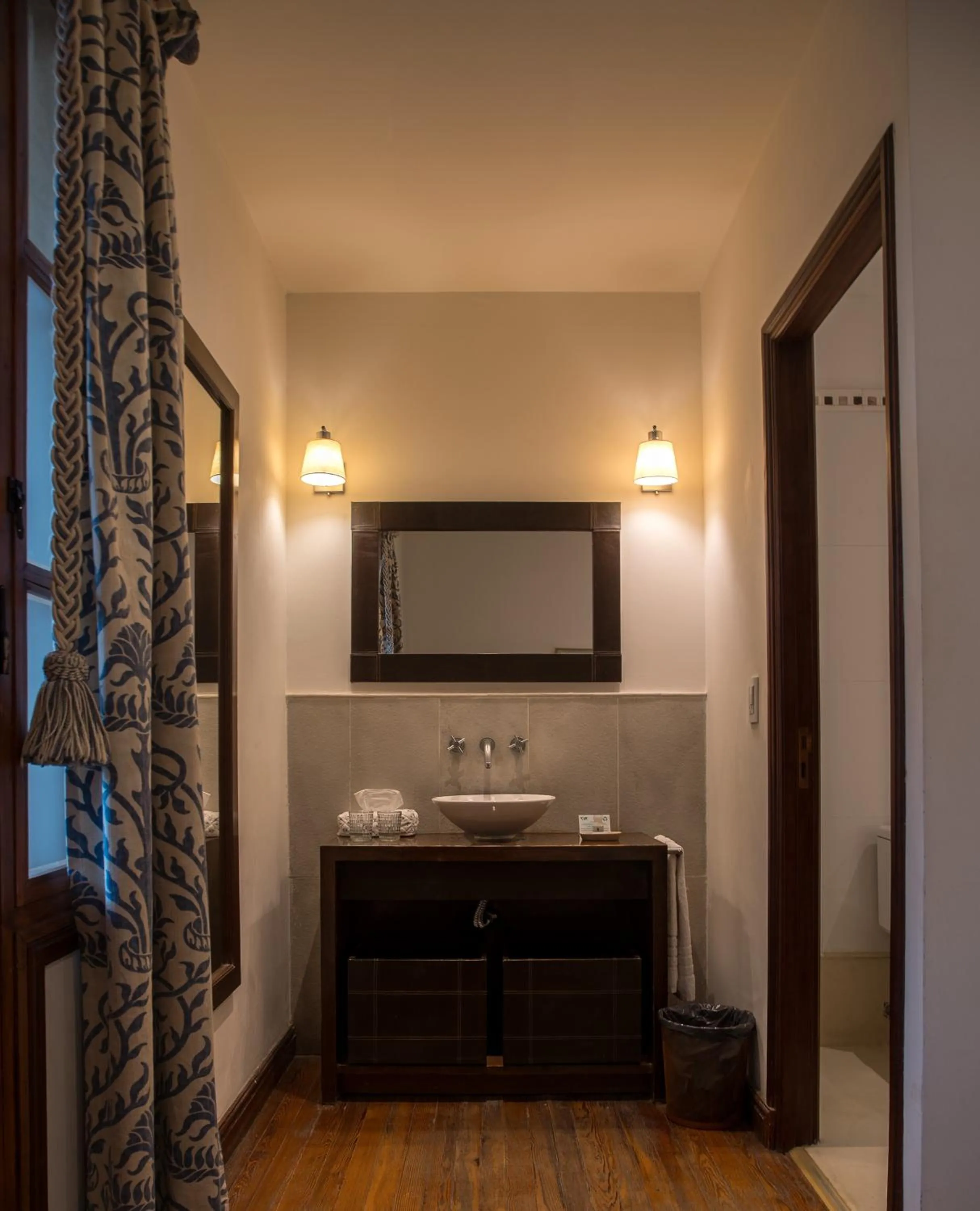 Bathroom in Club Tapiz