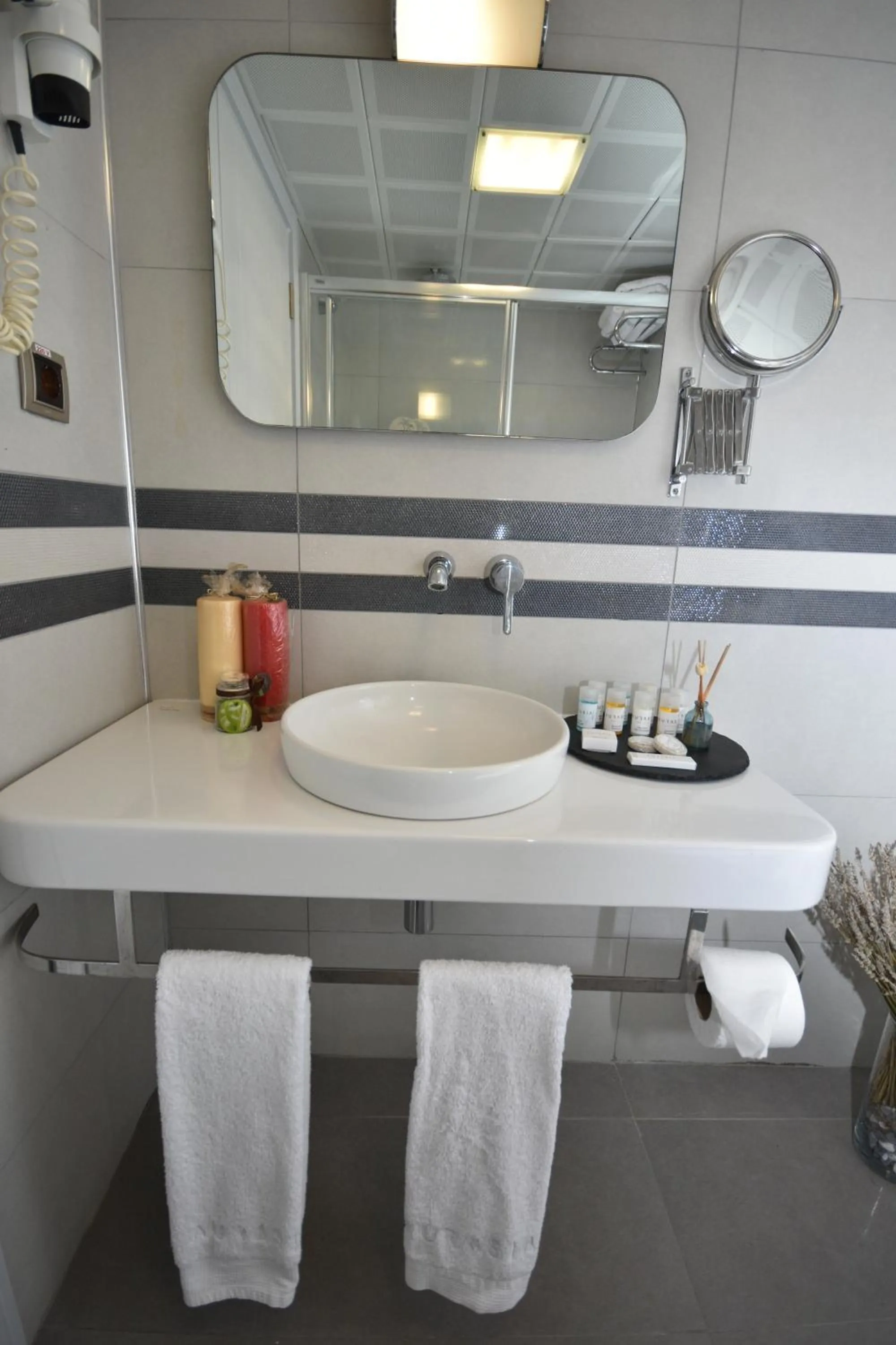 Shower in Aurasia Beach Hotel