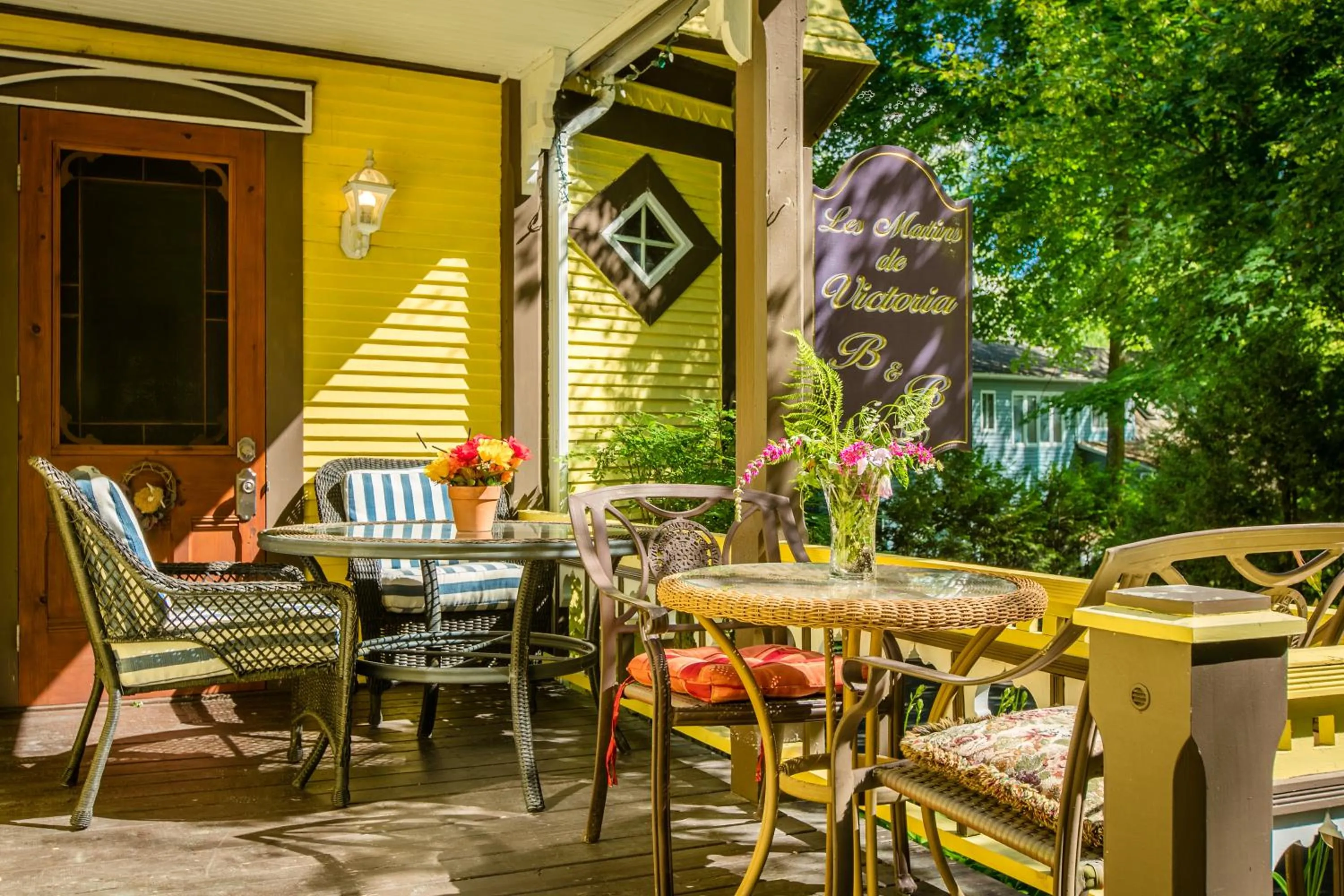 Patio in Les Matins de Victoria