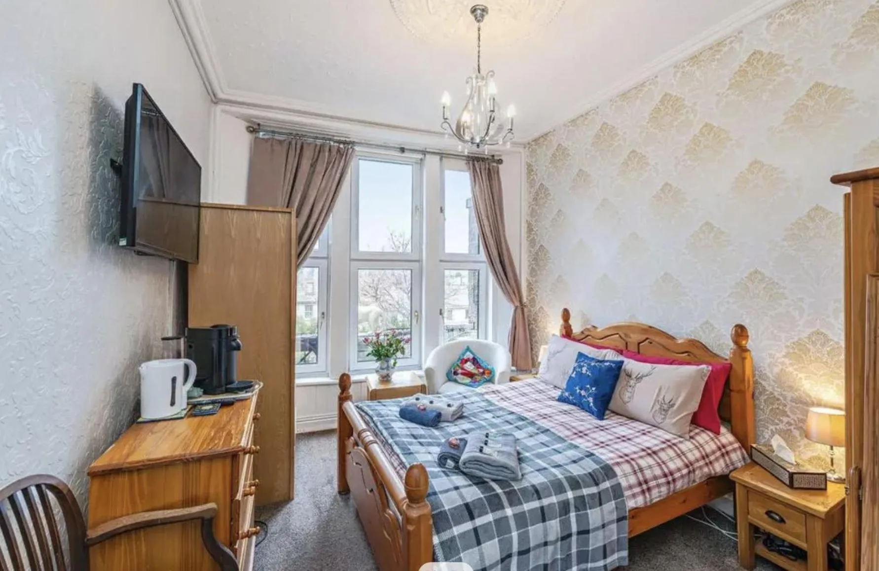 Bed in Castle Walk Bed & Breakfast