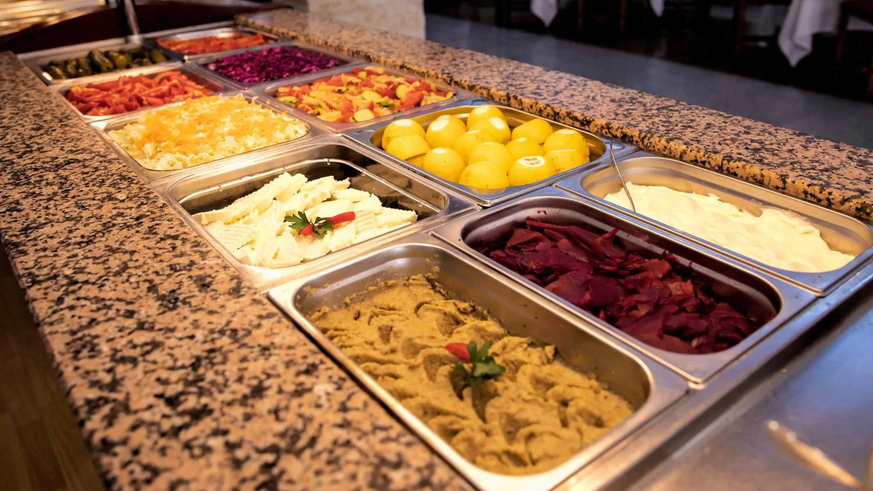 Restaurant/places to eat in Hotel Paradiso