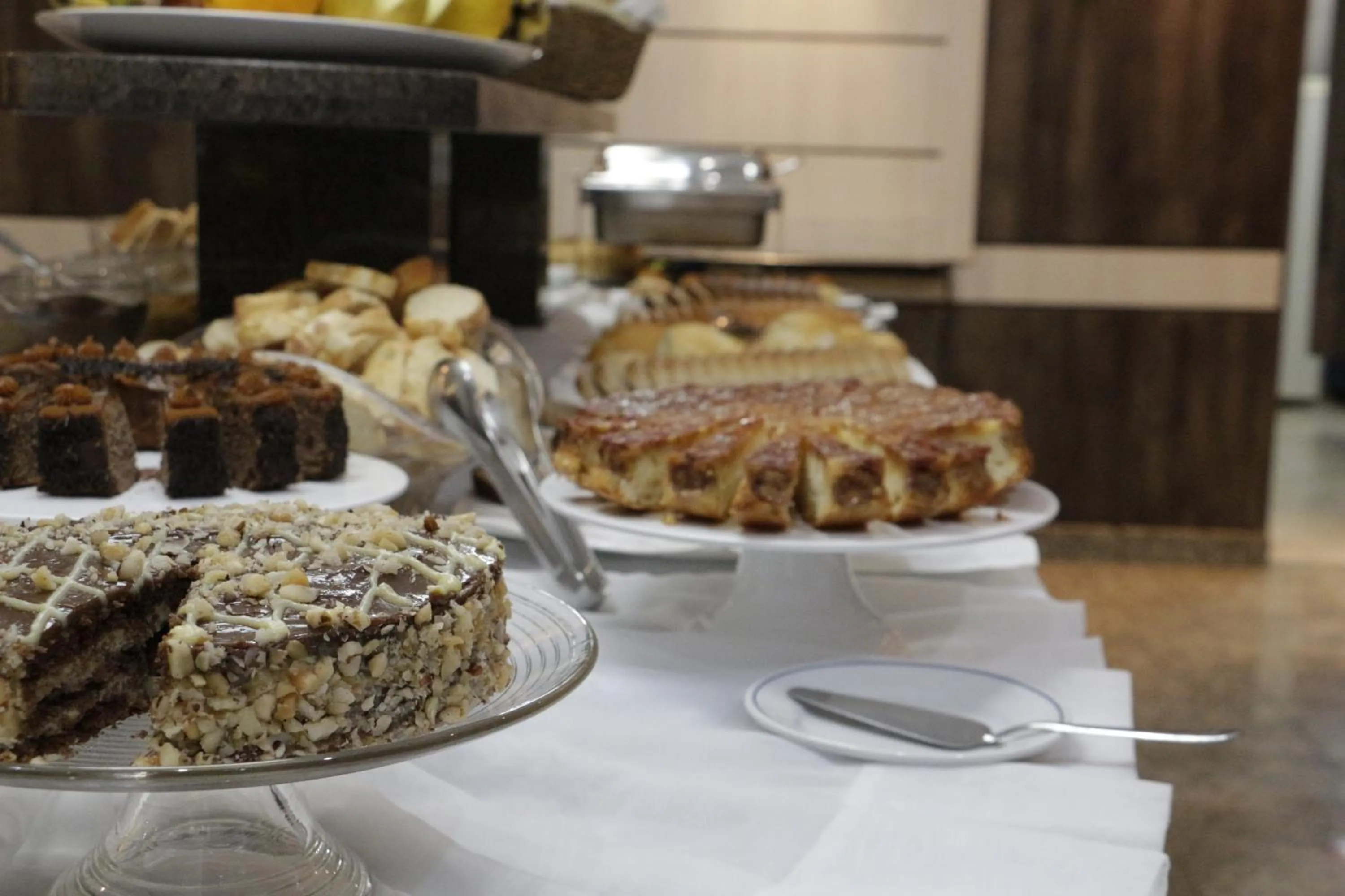 Buffet breakfast in Hotel Blumenau - Balneário Camboriú