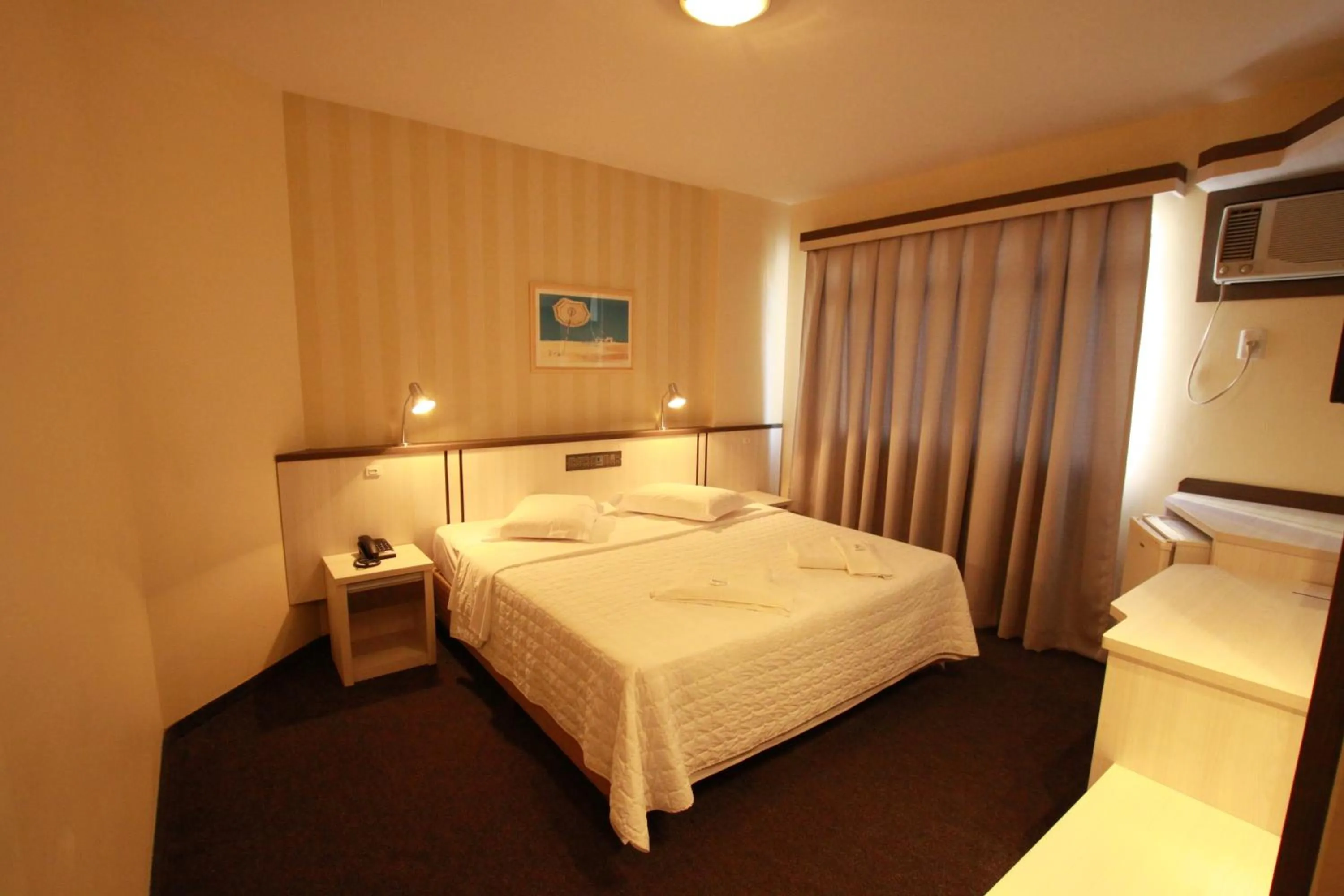 Photo of the whole room, Bed in Hotel Blumenau - Balneário Camboriú
