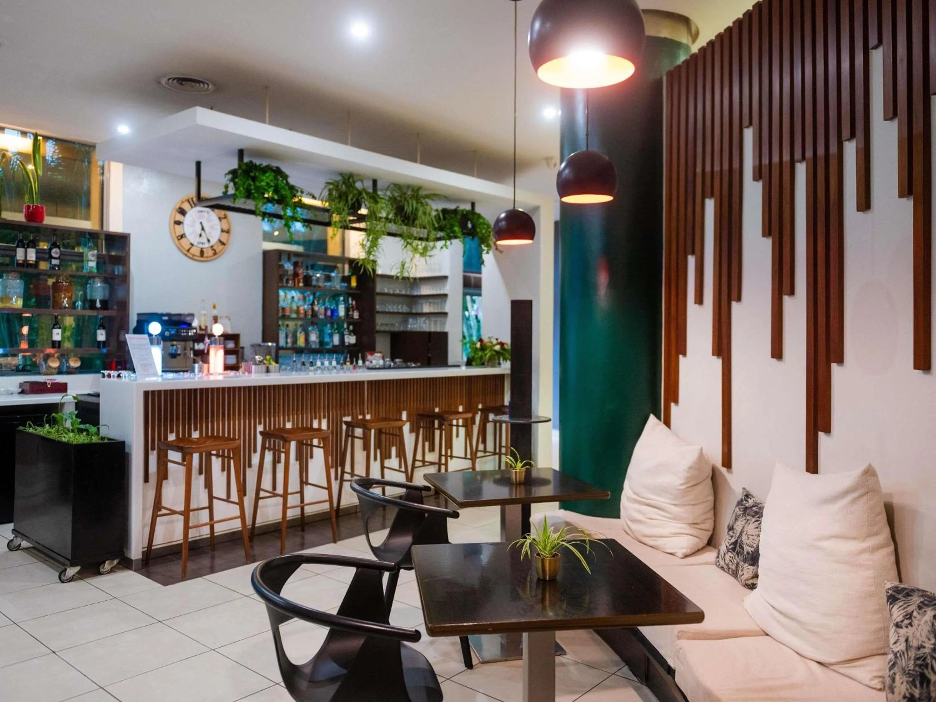 Lounge or bar in Ibis Antananarivo Ankorondrano