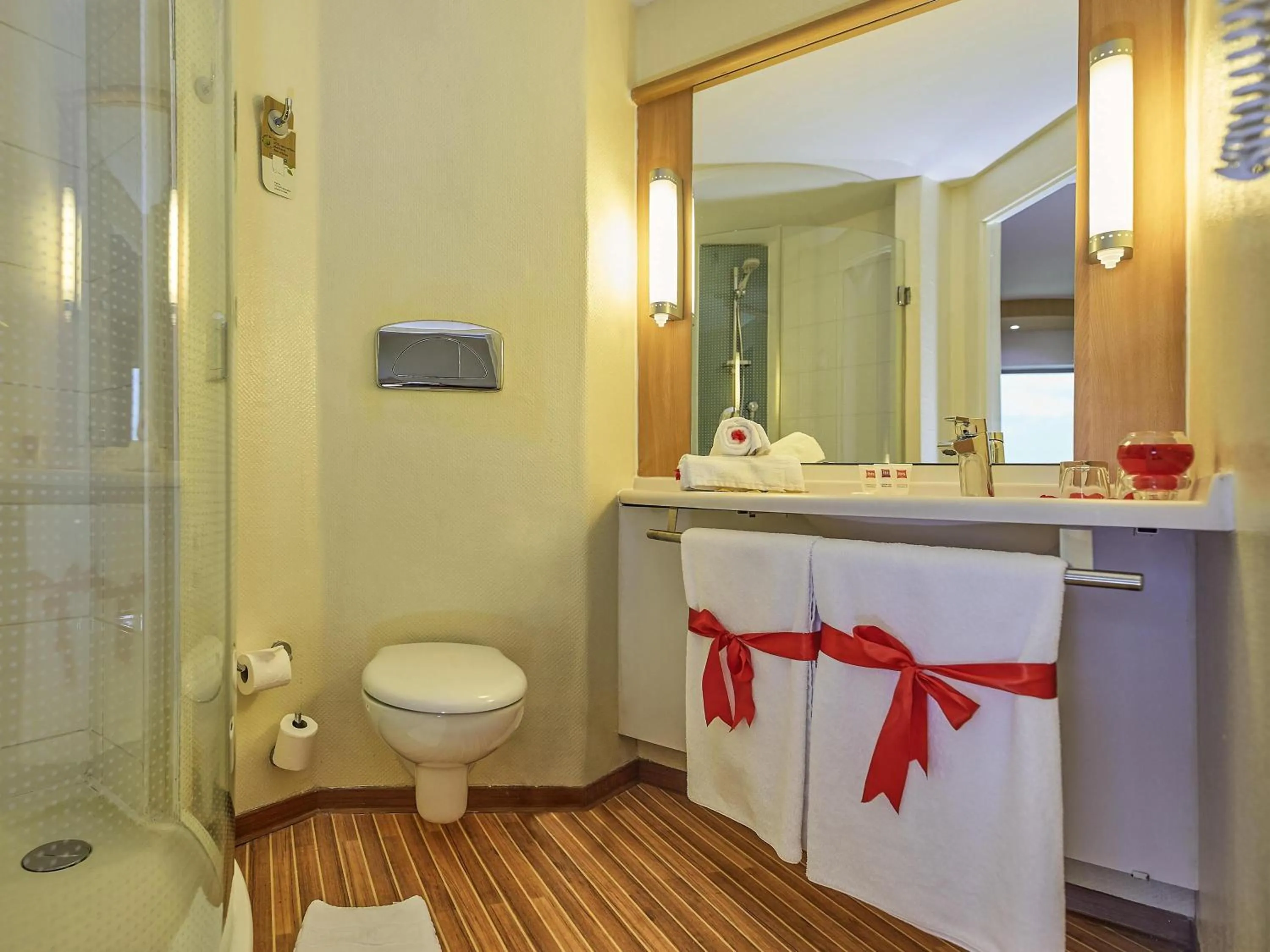 Bedroom in Ibis Antananarivo Ankorondrano