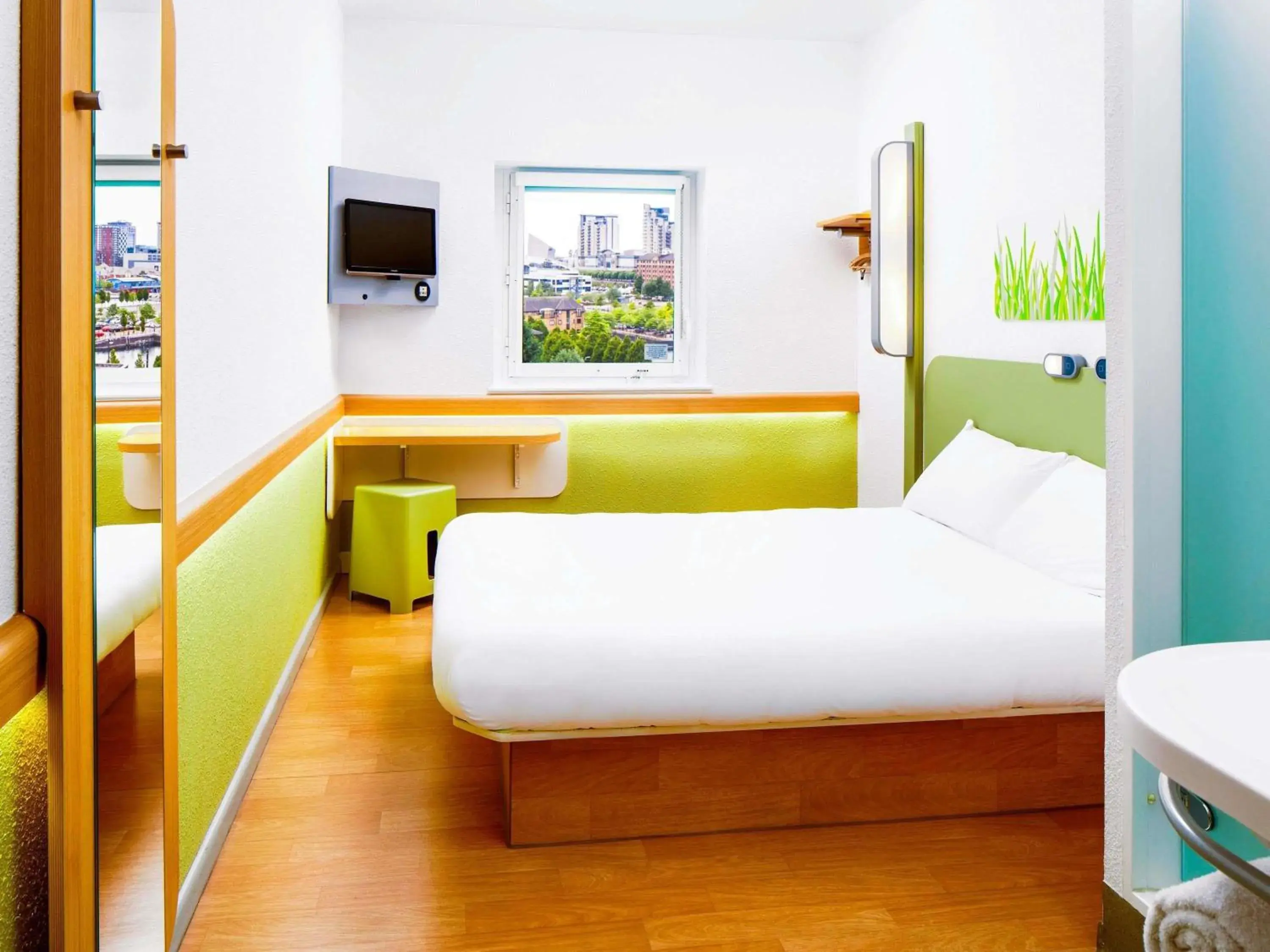 Classic Double Room in ibis budget Manchester Salford Quays Classic Double Room in ibis budget Manchester Salford Quays