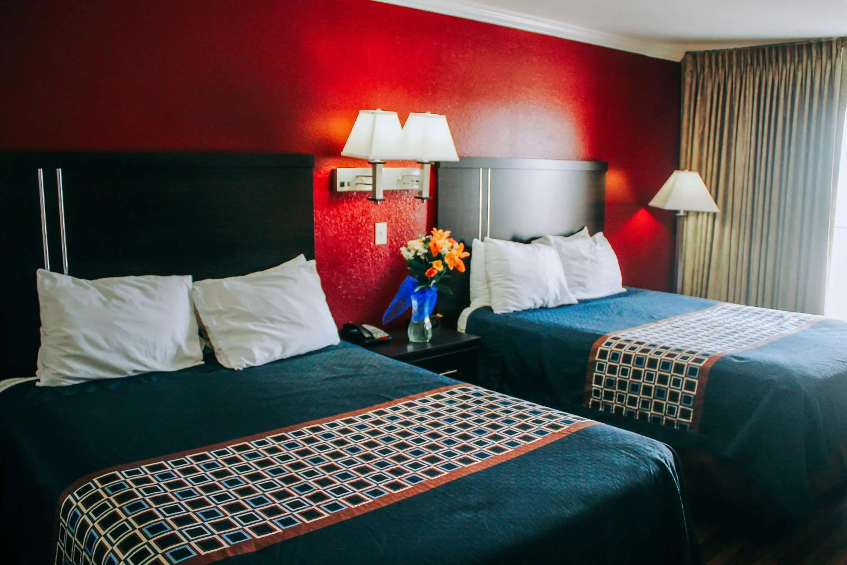 Photo of the whole room, Bed in Rodeway Inn & Suites Lake Havasu City