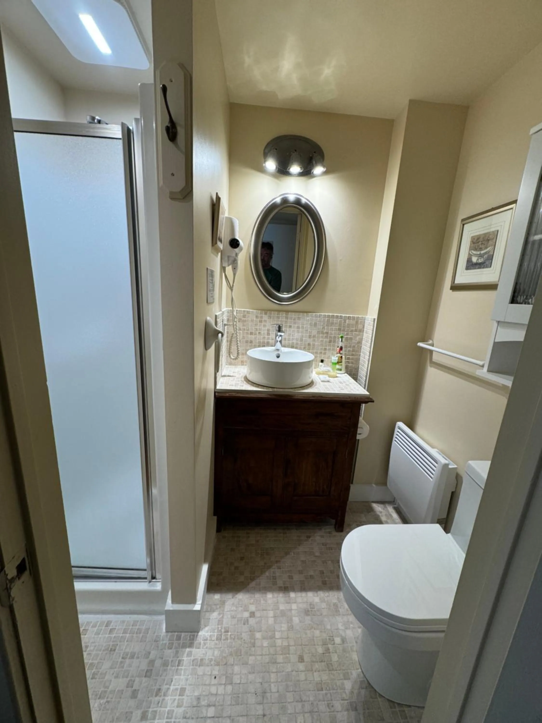 Au Manoir de la rue Merry