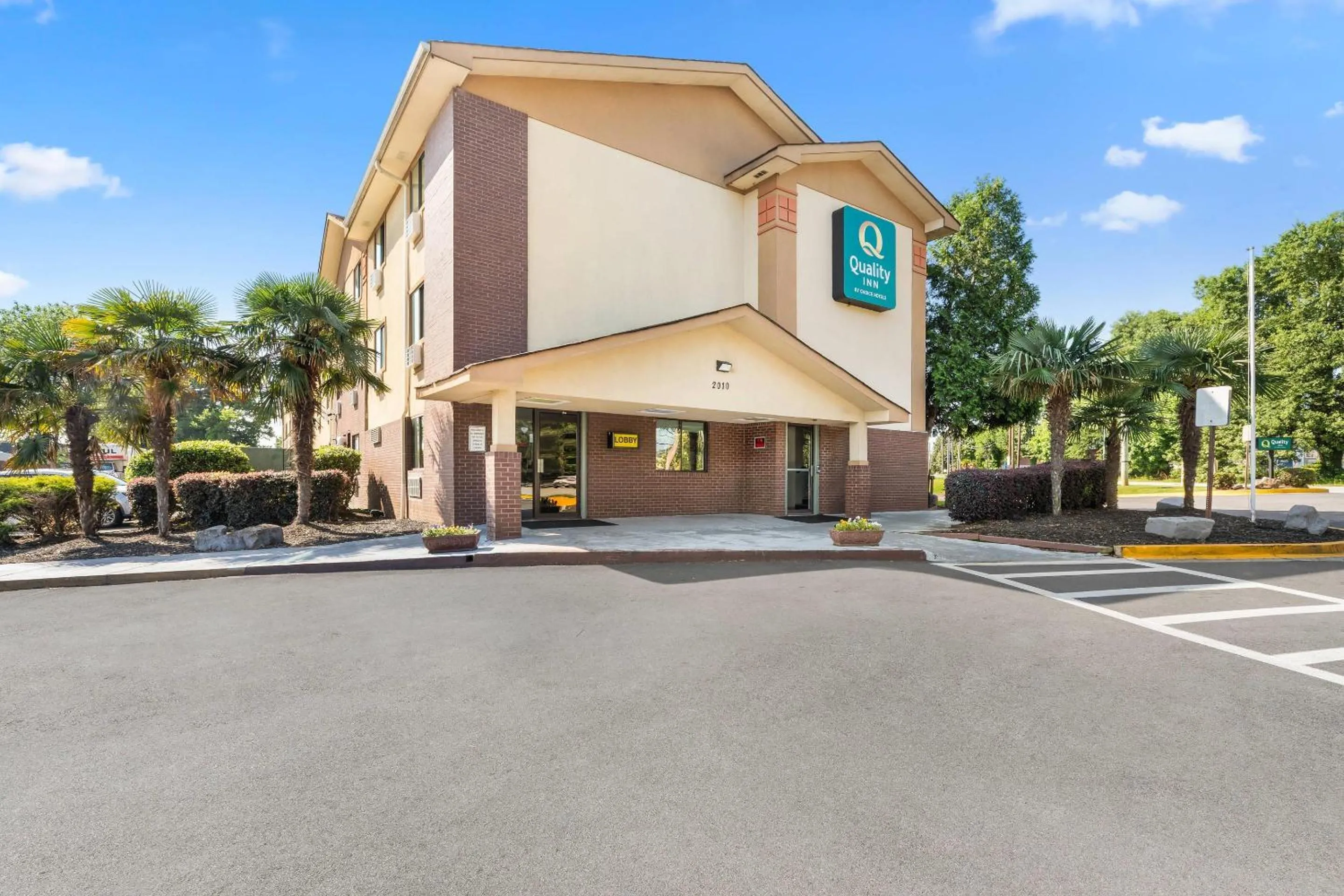 Property building in Quality Inn Atlanta Airport-Central