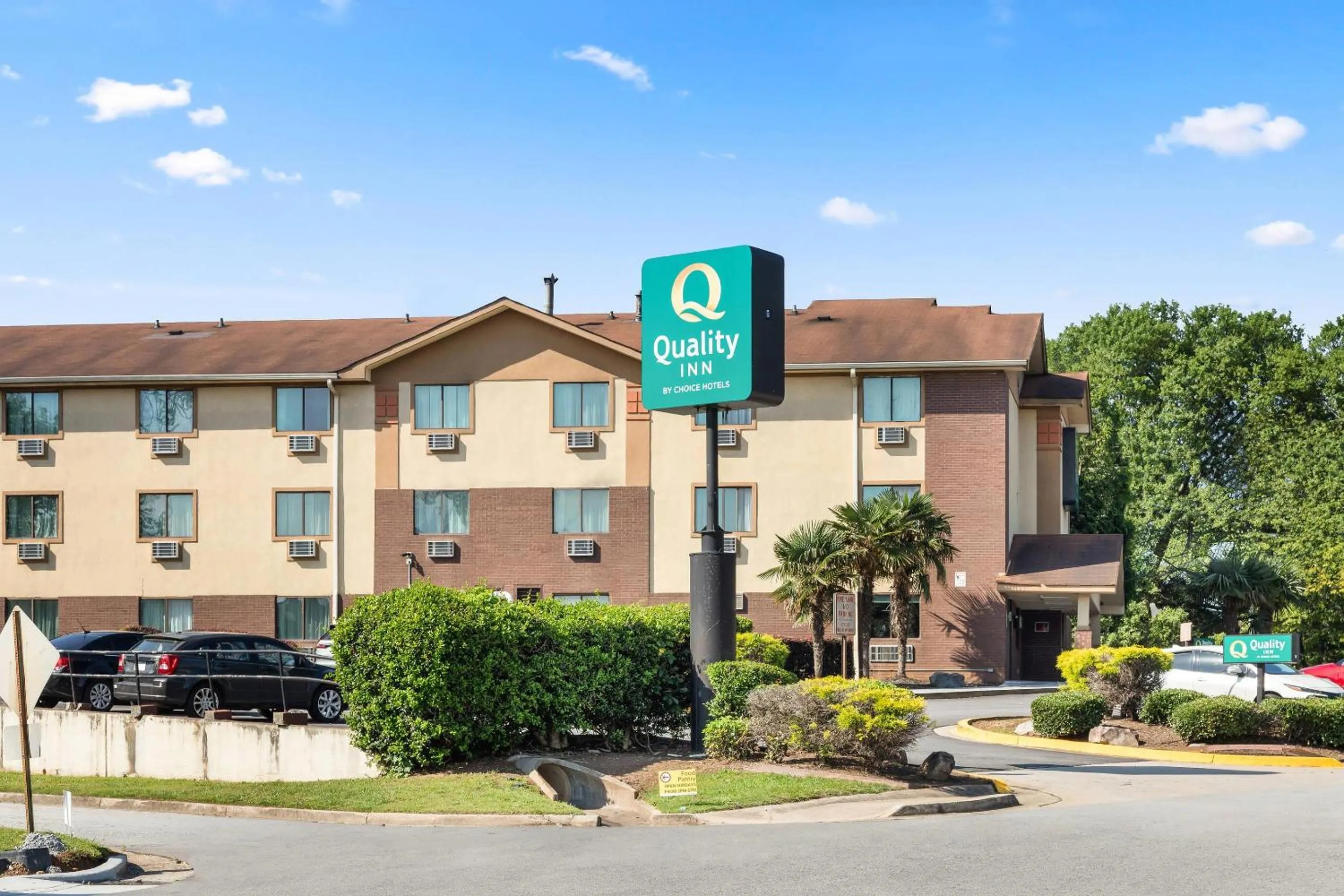 Property building in Quality Inn Atlanta Airport-Central
