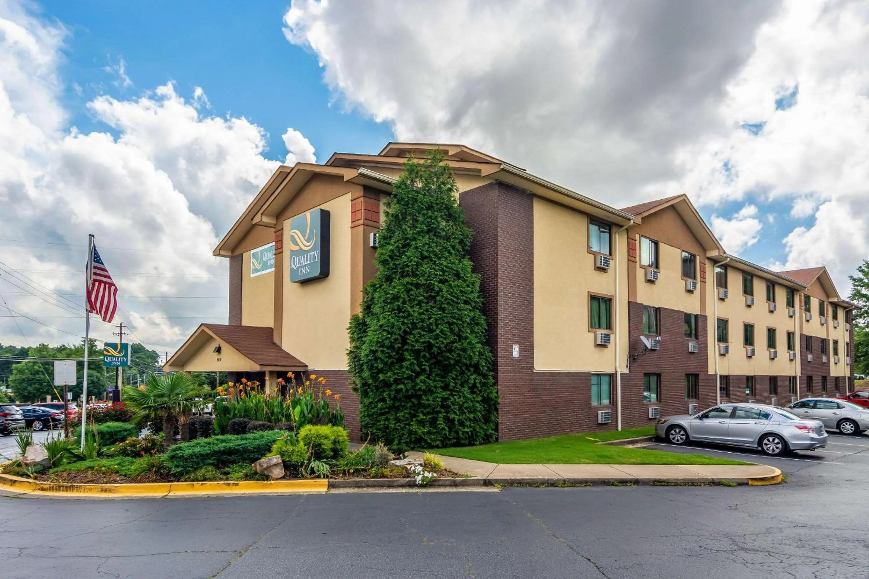 Property building in Quality Inn Atlanta Airport-Central
