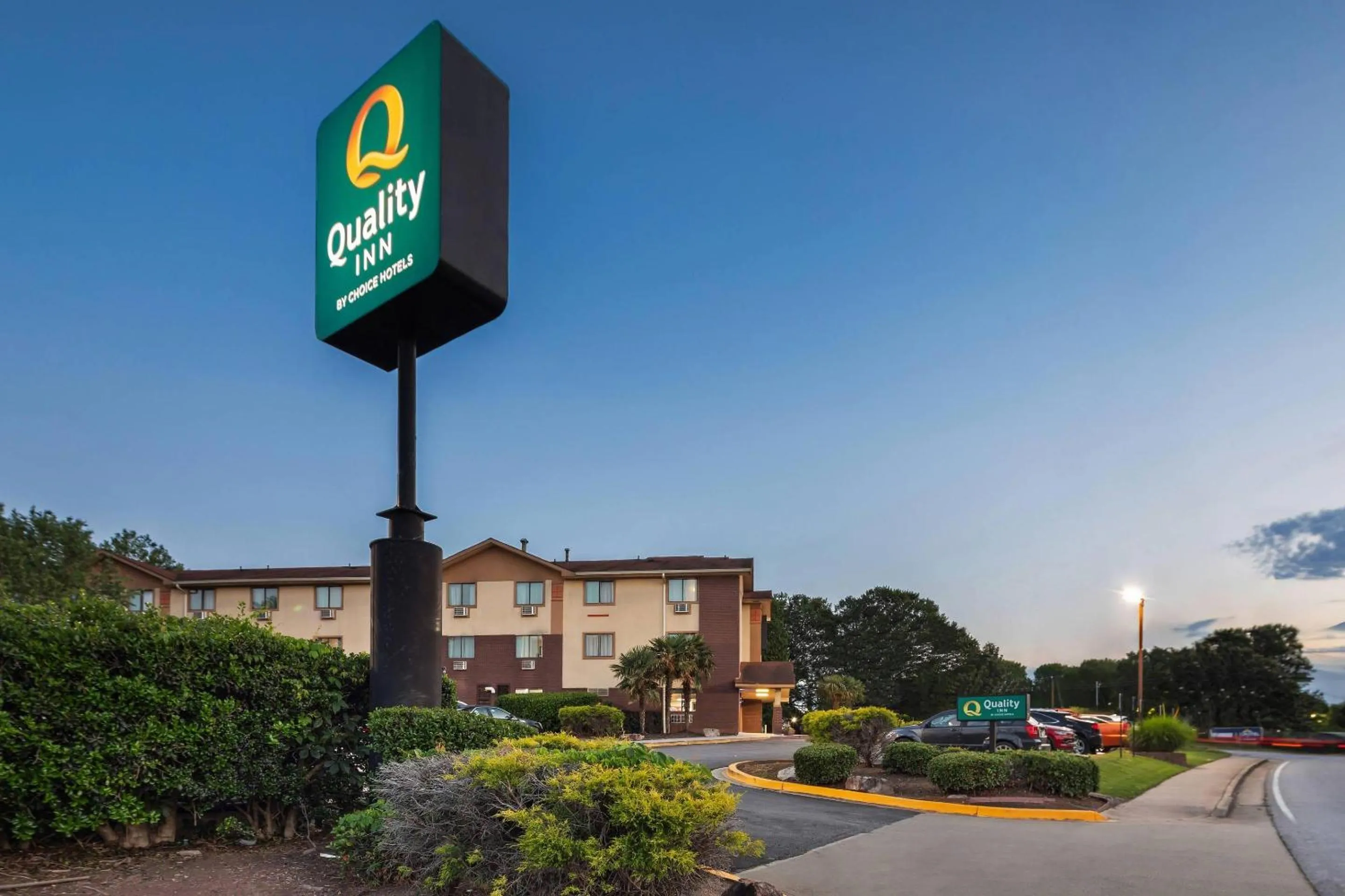 Property building in Quality Inn Atlanta Airport-Central
