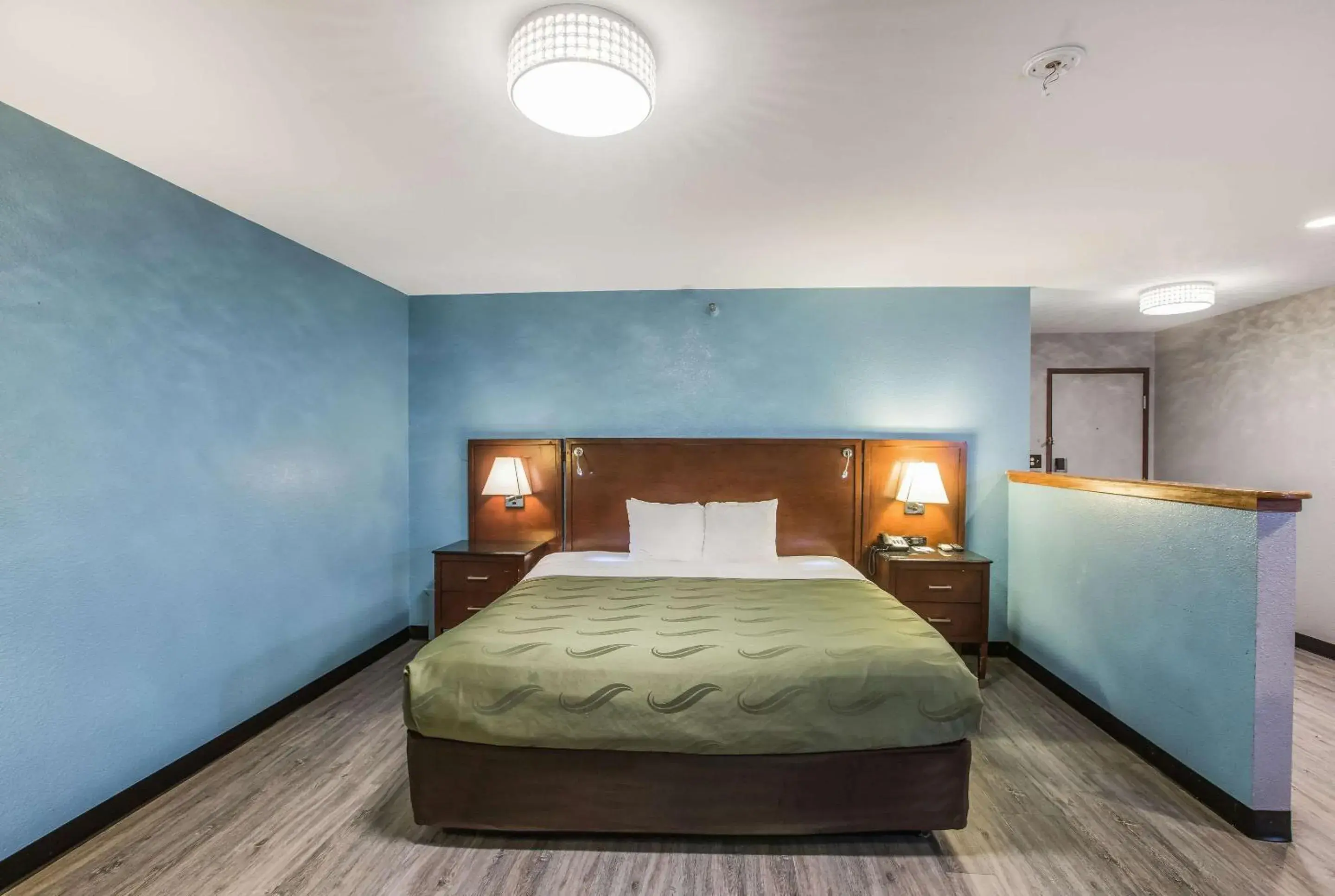 King Suite - Non-Smoking in Quality Inn Atlanta Airport-Central King Suite - Non-Smoking in Quality Inn Atlanta Airport-Central