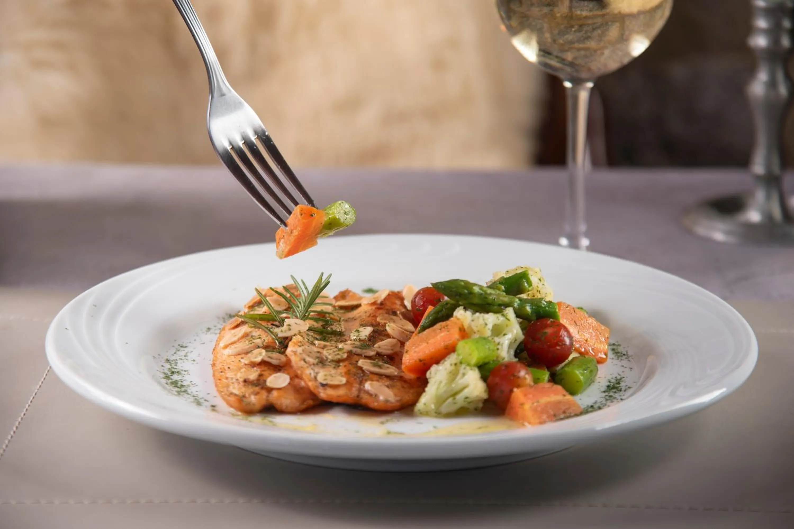 Restaurant/places to eat in Pousada Tijupá