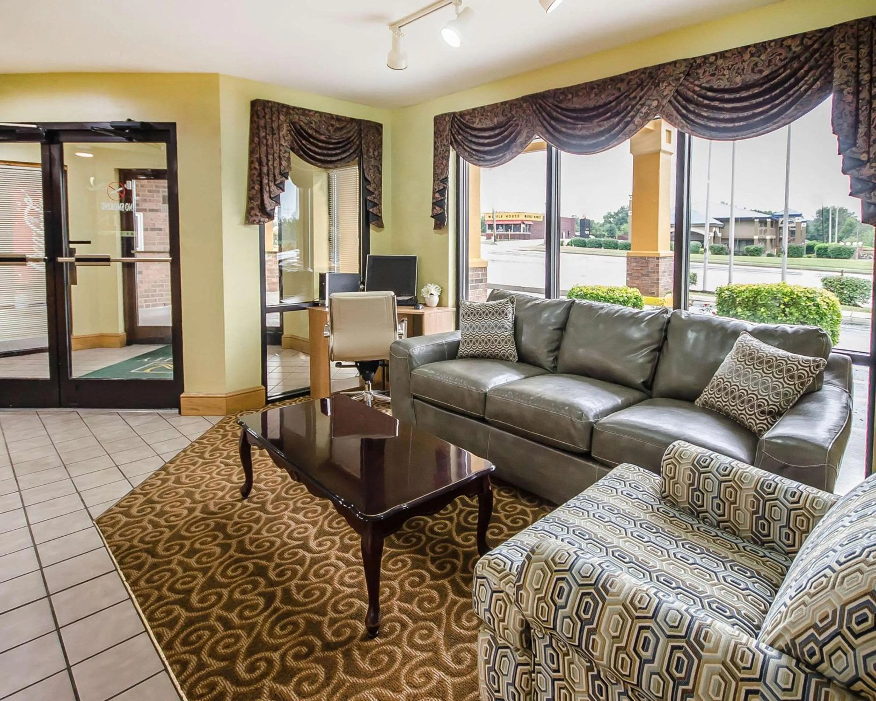 Lobby or reception in Quality Inn Franklin South