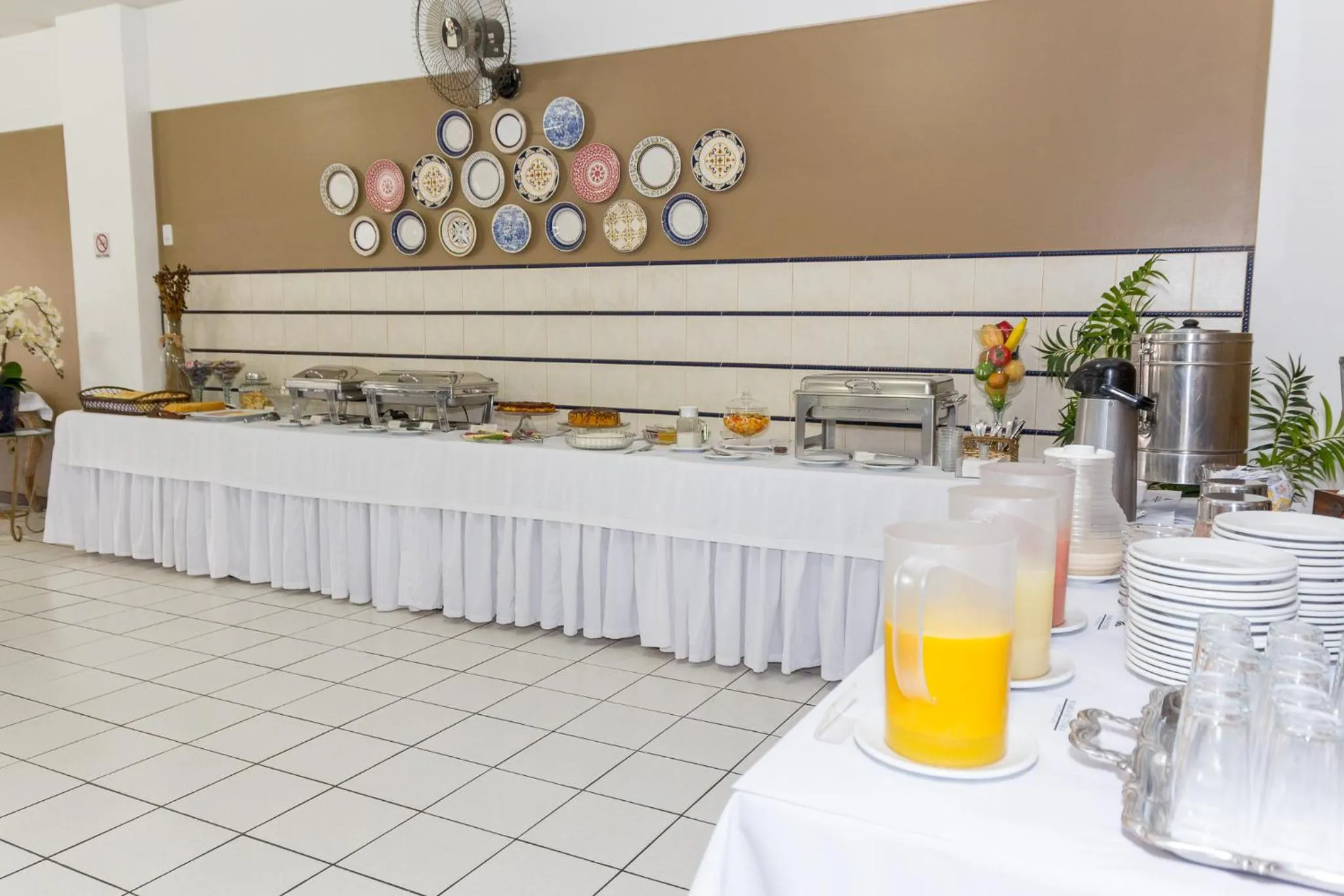 Restaurant/places to eat in Maria Quitéria Hotel & Flat