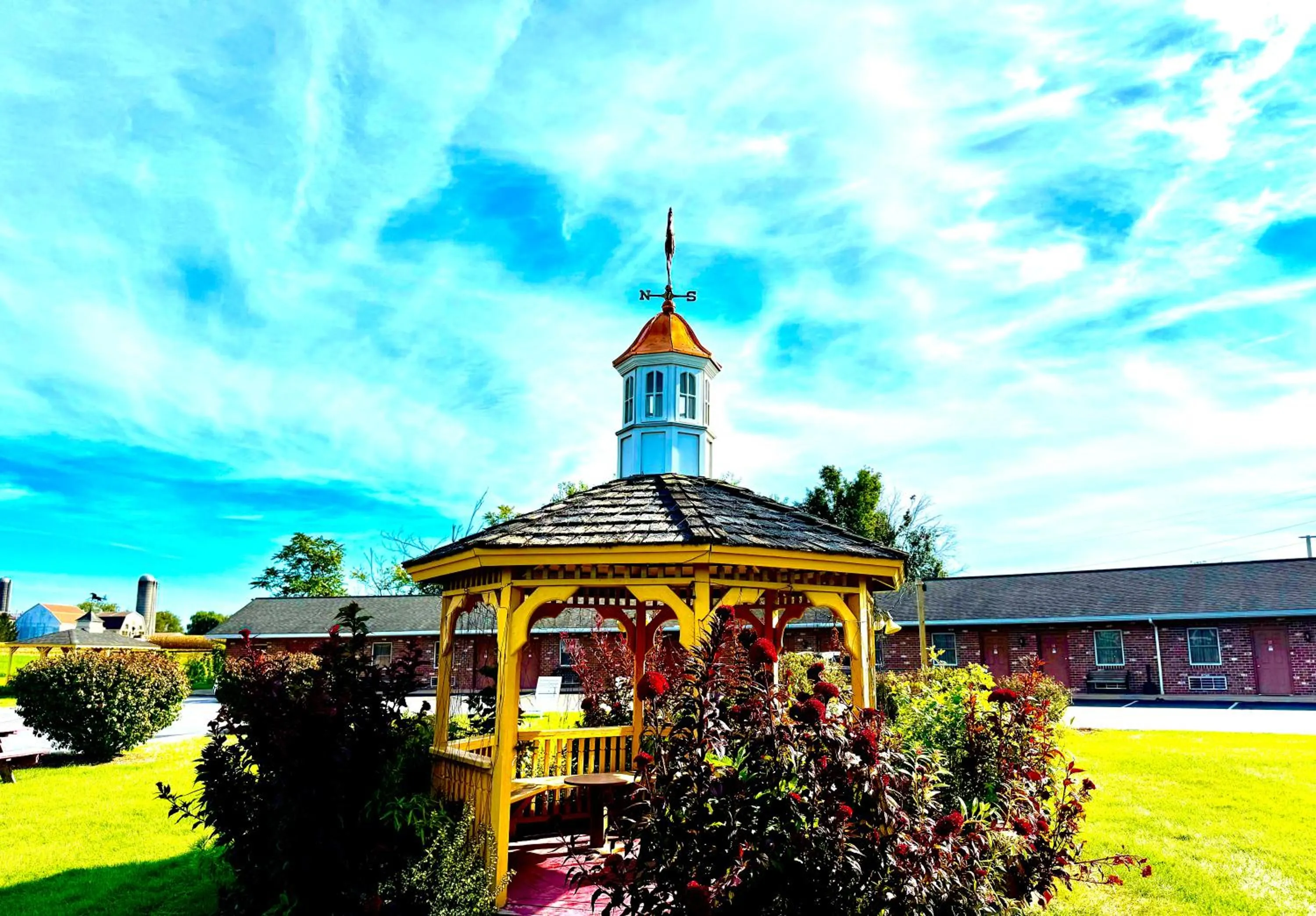 Property building in Weathervane Motor Court